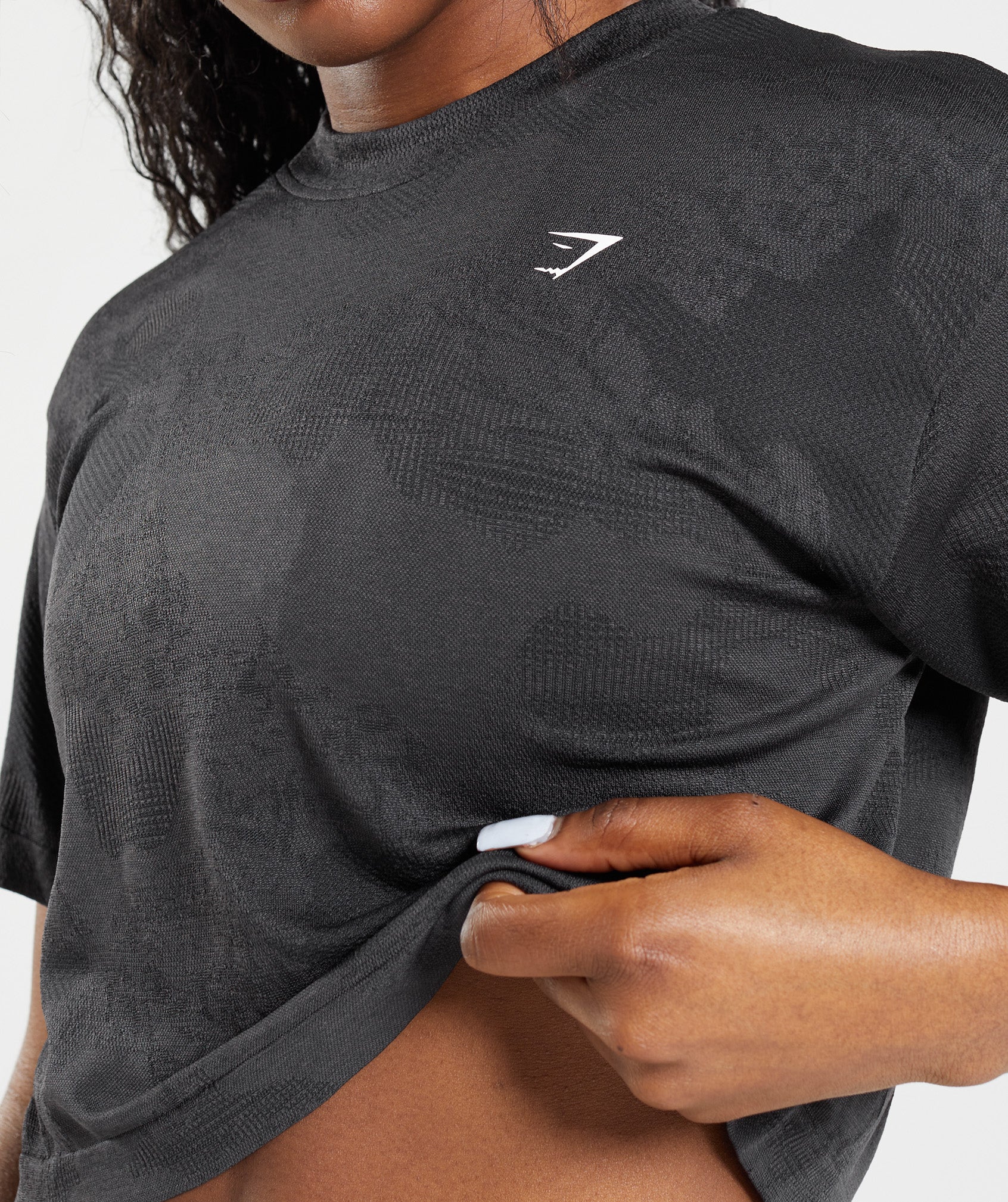 Gymshark Adapt Camo Seamless Crop Top - Black/Onyx Grey - Image 4