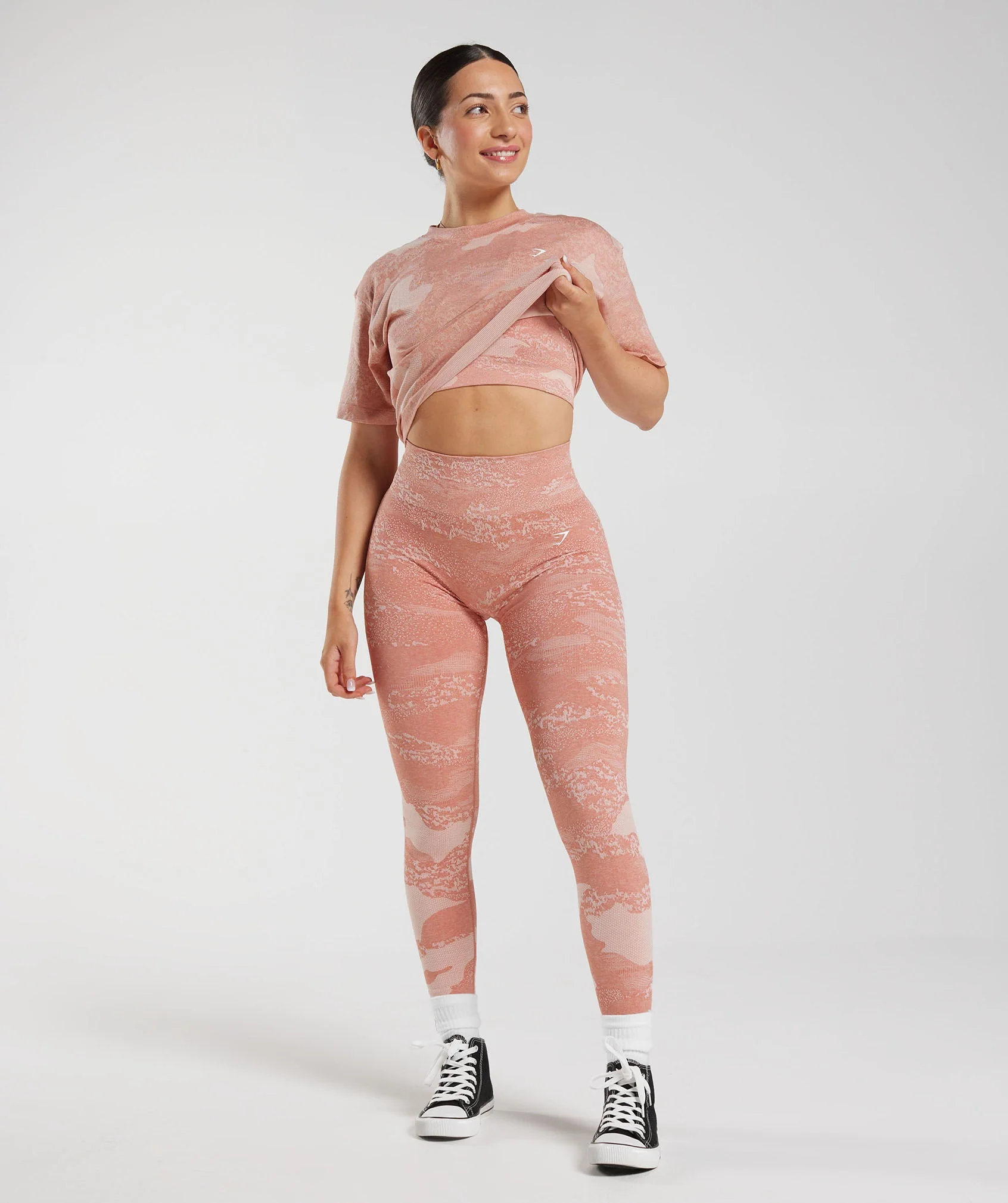 Gymshark Adapt Camo Seamless Crop Top - Misty Pink/Hazy Pink - Image 4