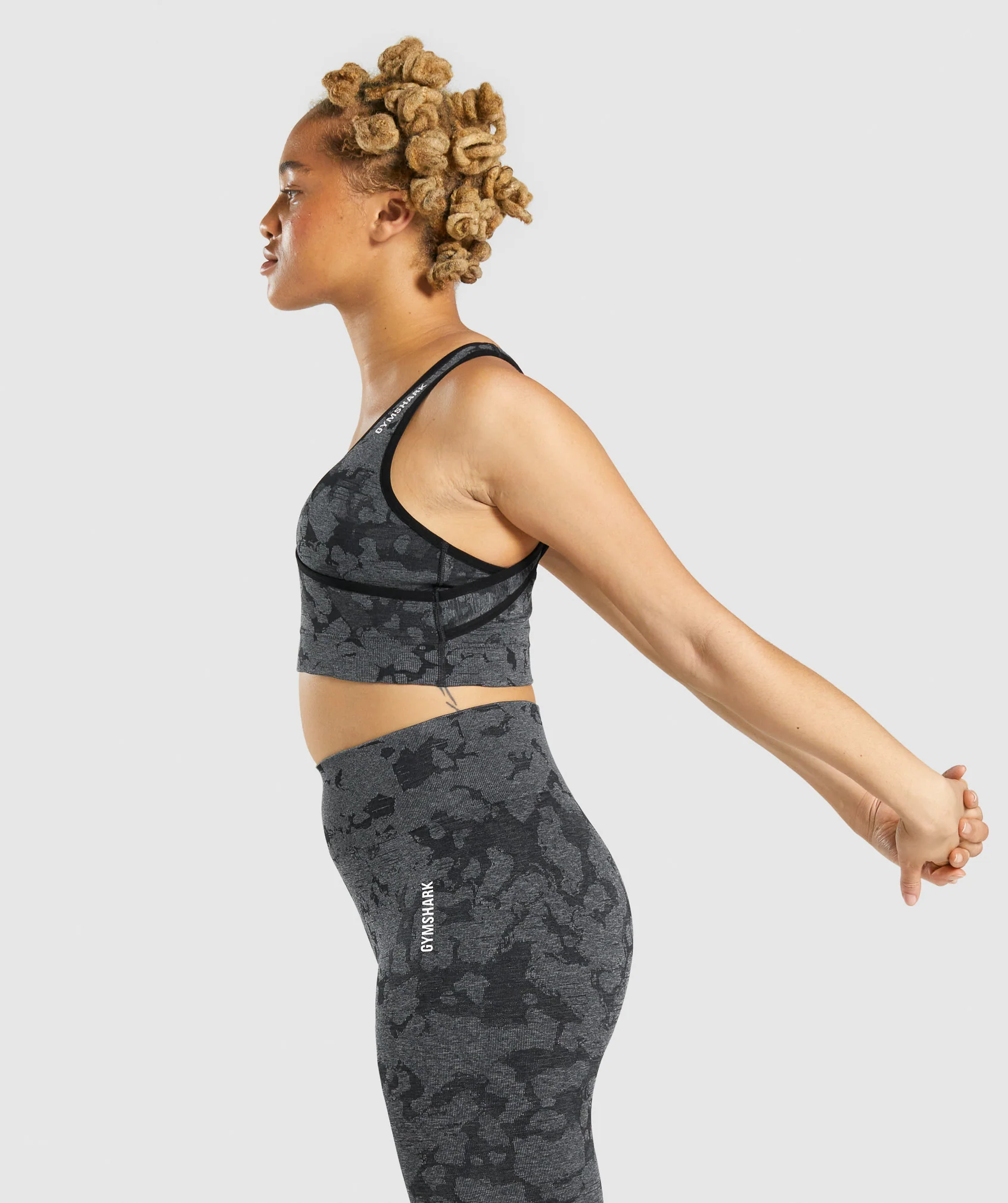Gymshark Adapt Camo Seamless Sports Bra - Black - Image 3