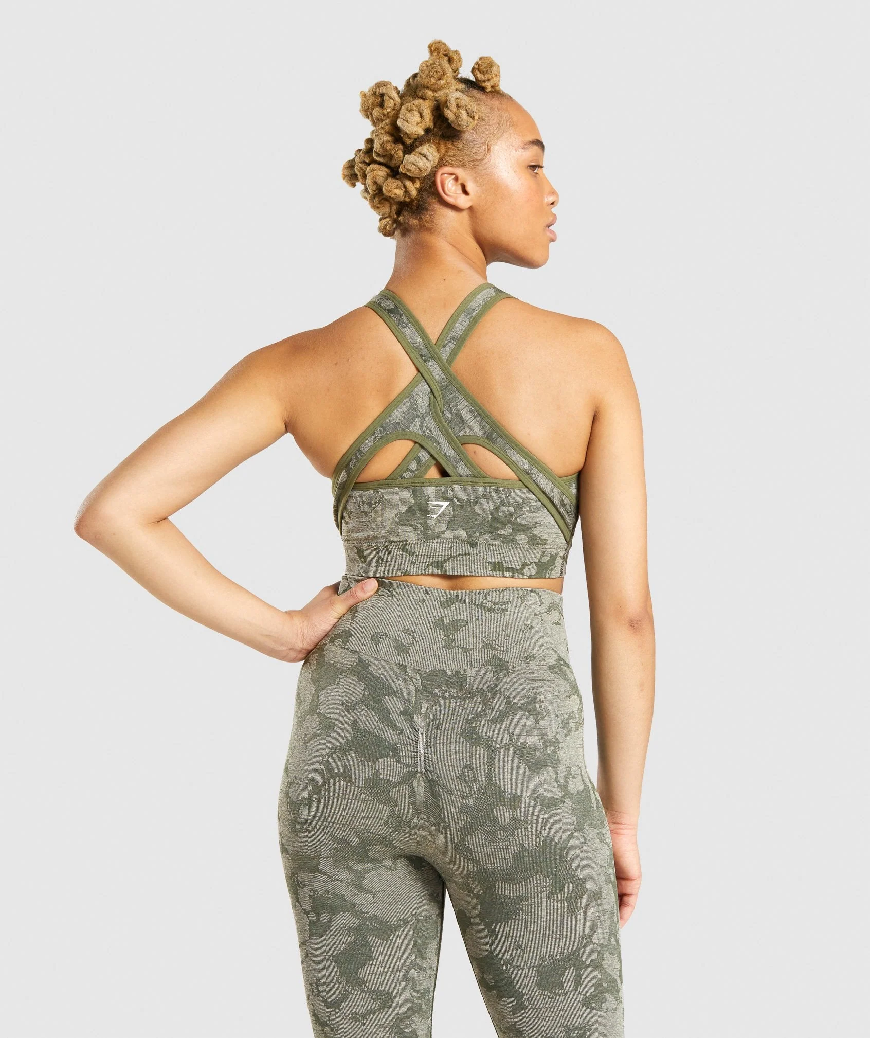Gymshark Adapt Camo Seamless Sports Bra - Green - Image 2
