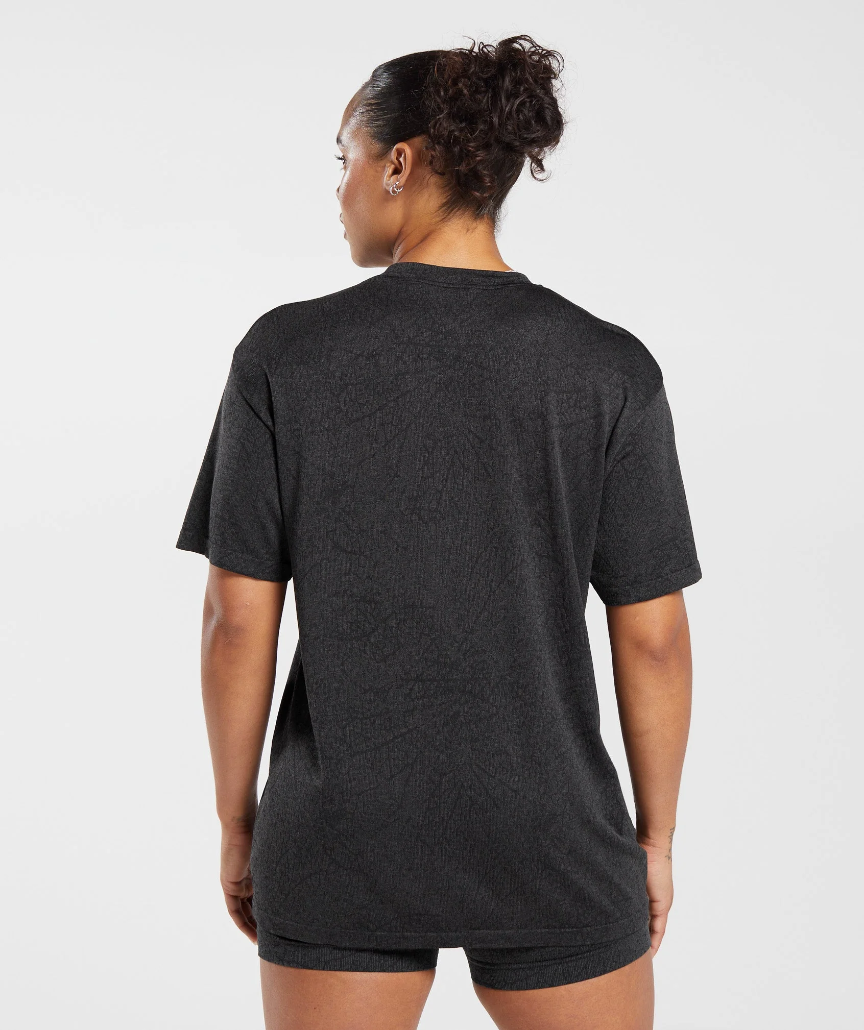 Gymshark Adapt Pattern Seamless Loose Top - Black/Graphite Grey - Image 2