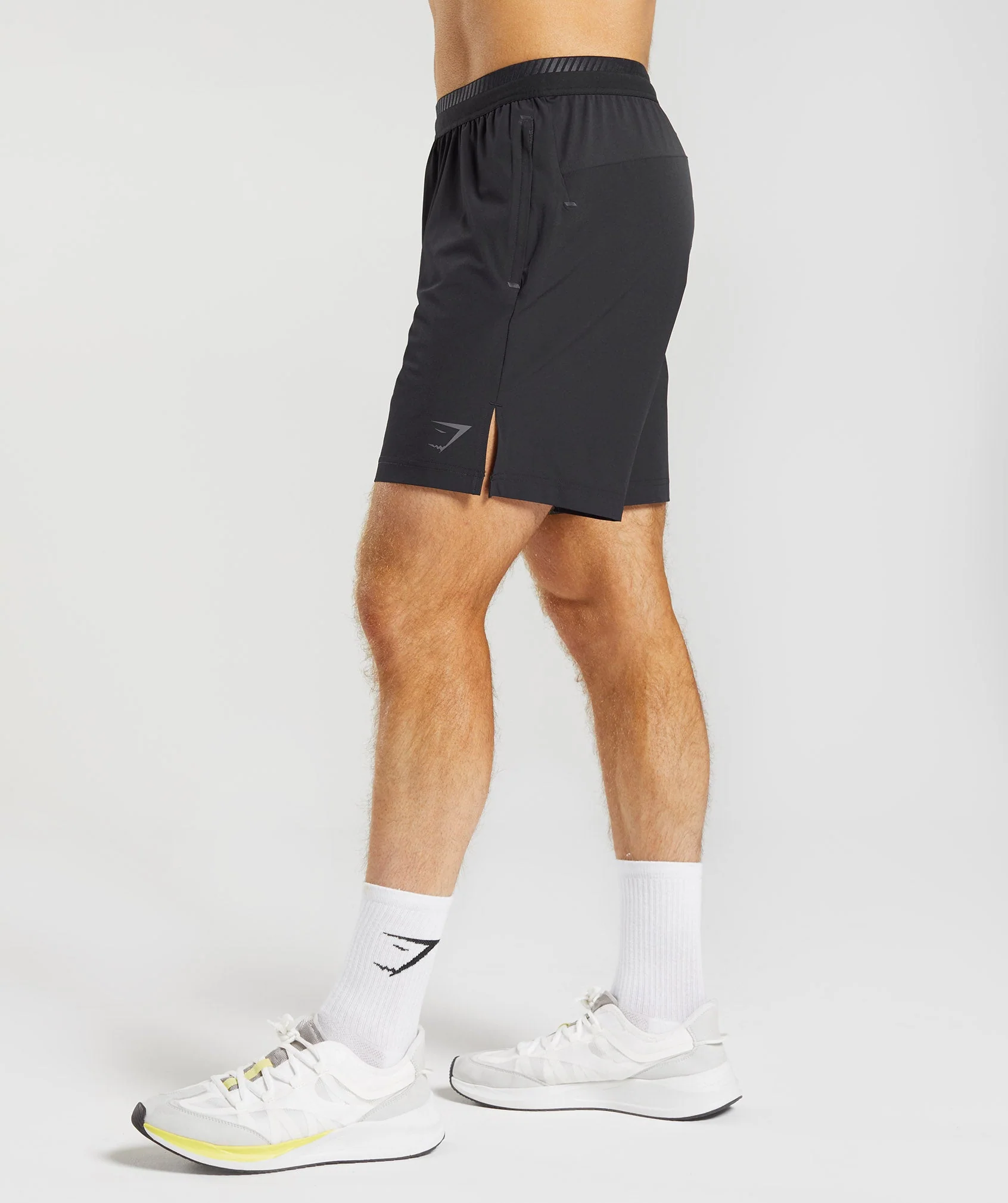 Gymshark Apex 7" Hybrid Shorts - Black - Image 3