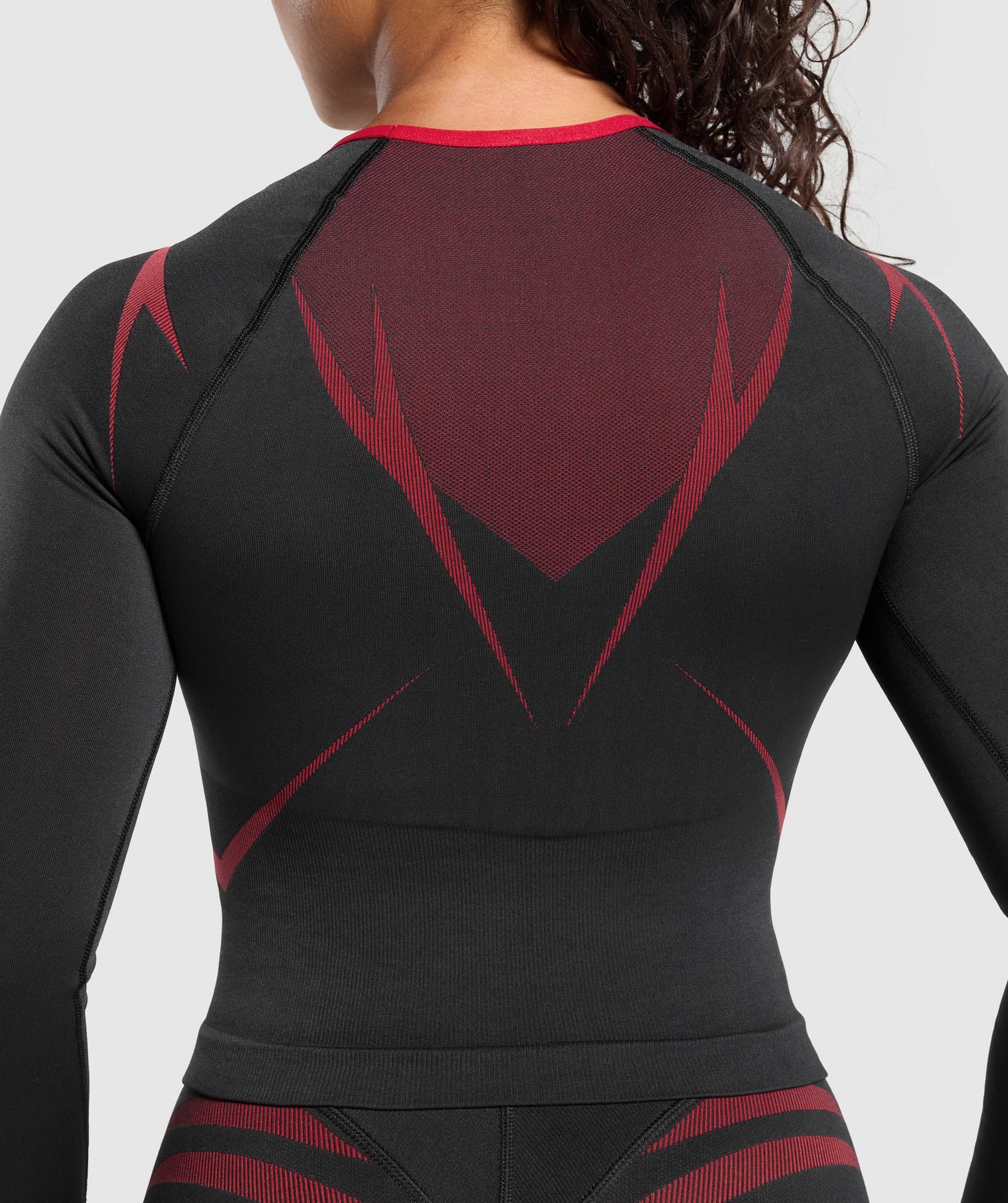 Gymshark Apex Lift Seamless Long Sleeve Crop Top - Black/Carmine Red - Image 6