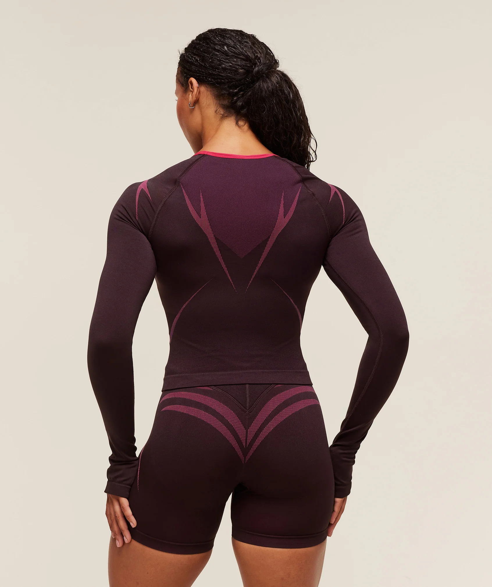 Gymshark Apex Lift Seamless Long Sleeve Crop Top - Cherry Purple/Build Pink - Image 2