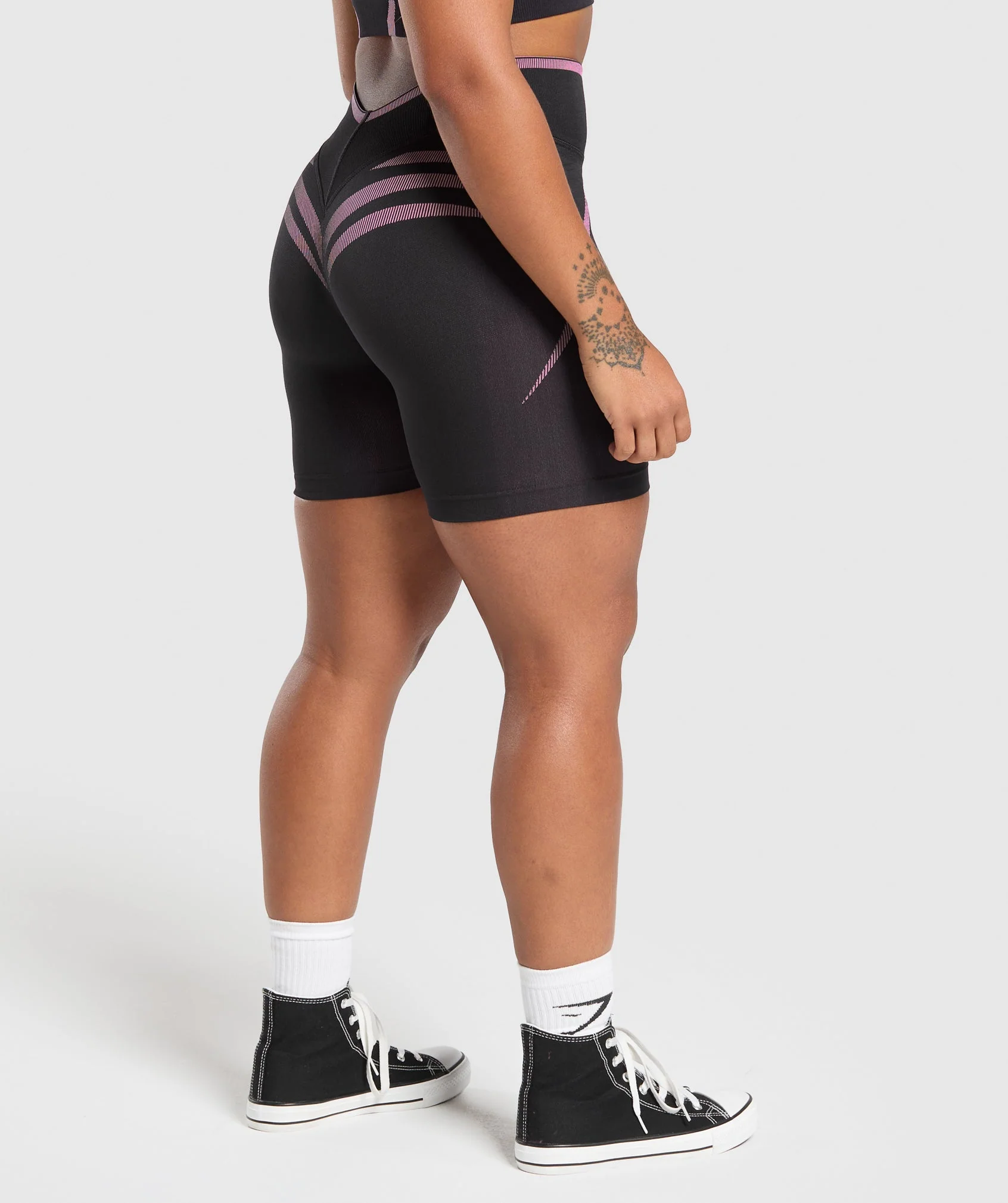 Gymshark Apex Lift Seamless Shorts - Darkest Purple/Sour Pink - Image 2