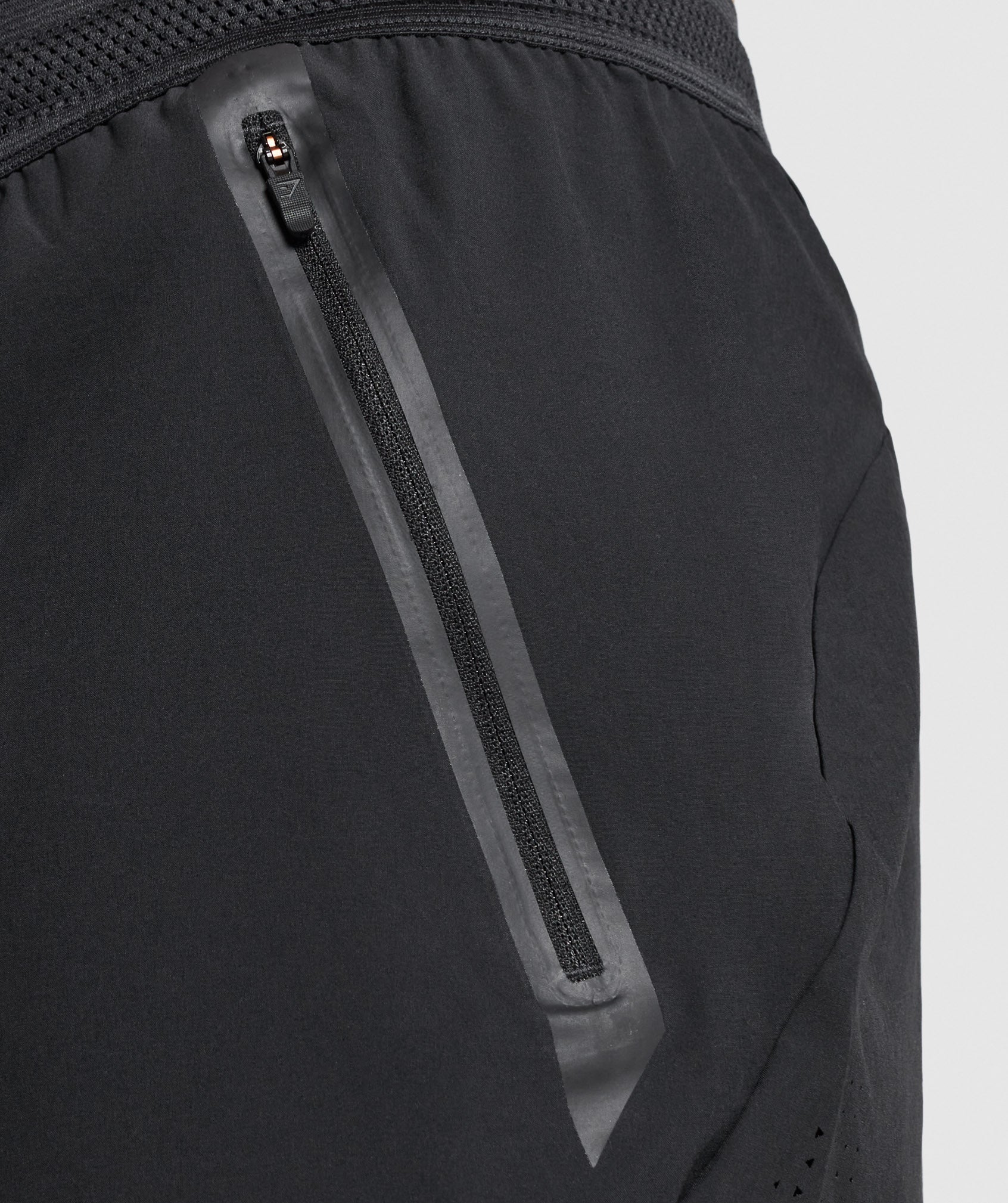 Gymshark Apex 7" Perform Shorts - Black - Image 5