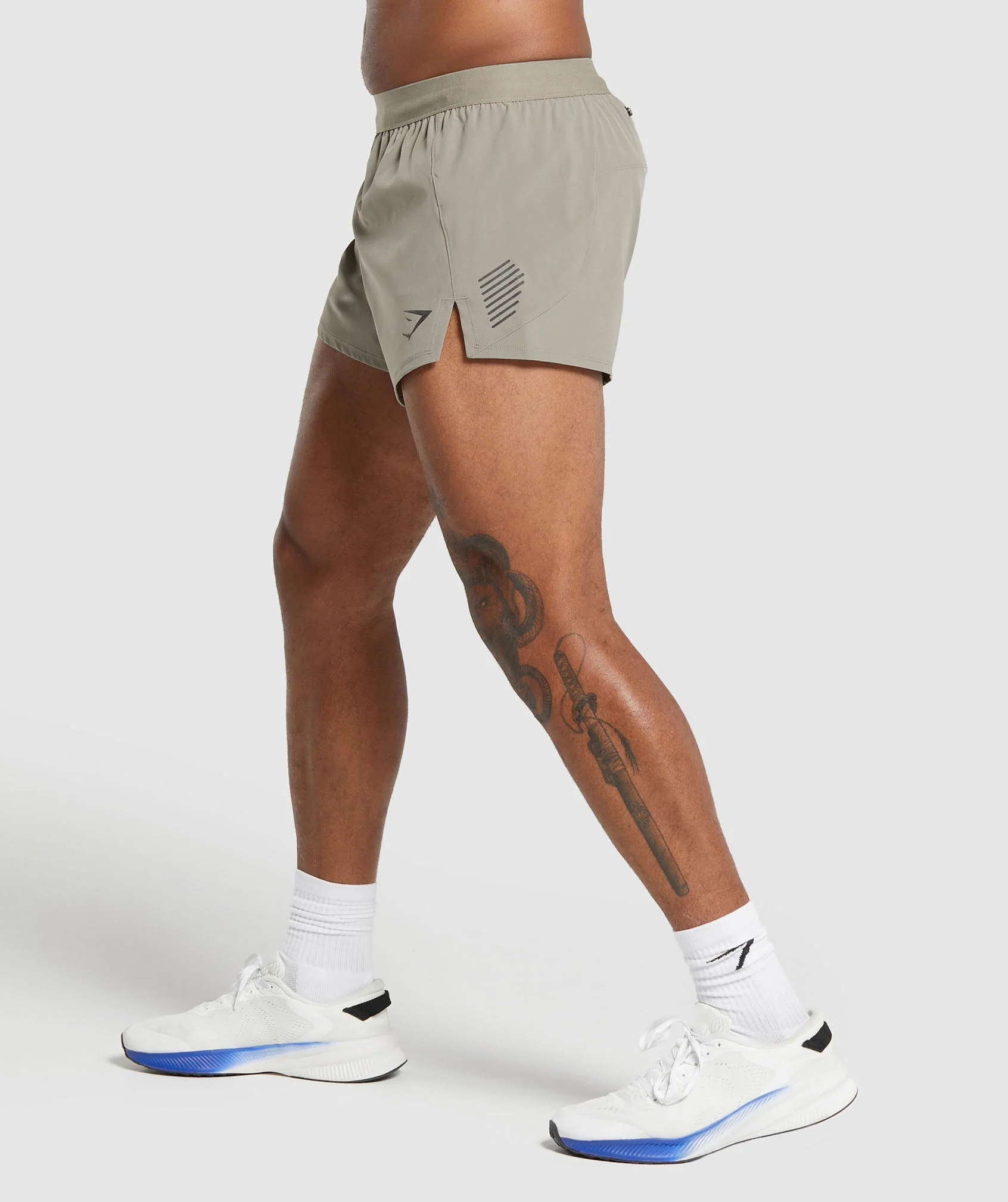 Gymshark Apex Run 5" Shorts - Linen Brown - Image 3