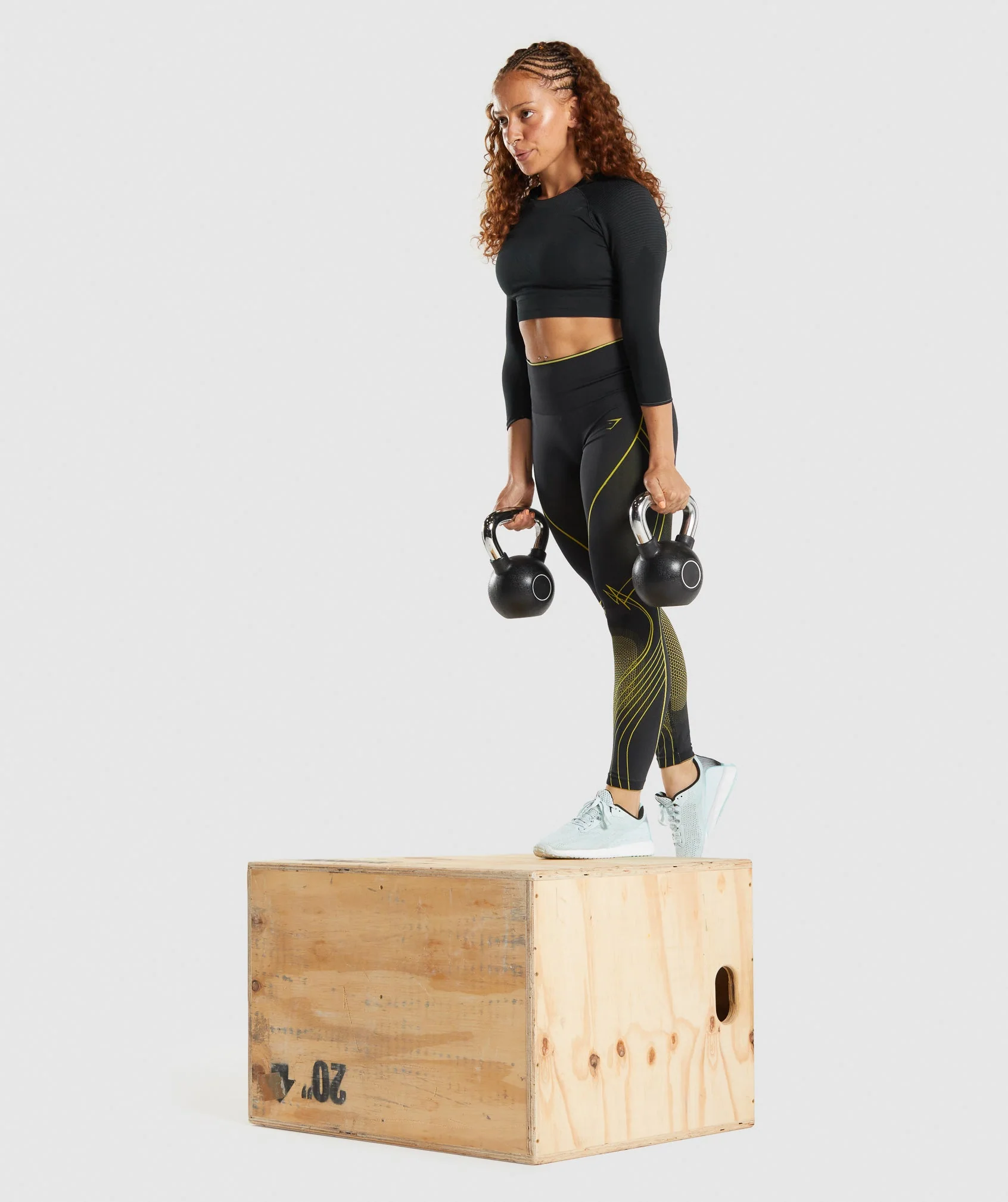 Gymshark Apex Seamless Crop Top - Black - Image 4
