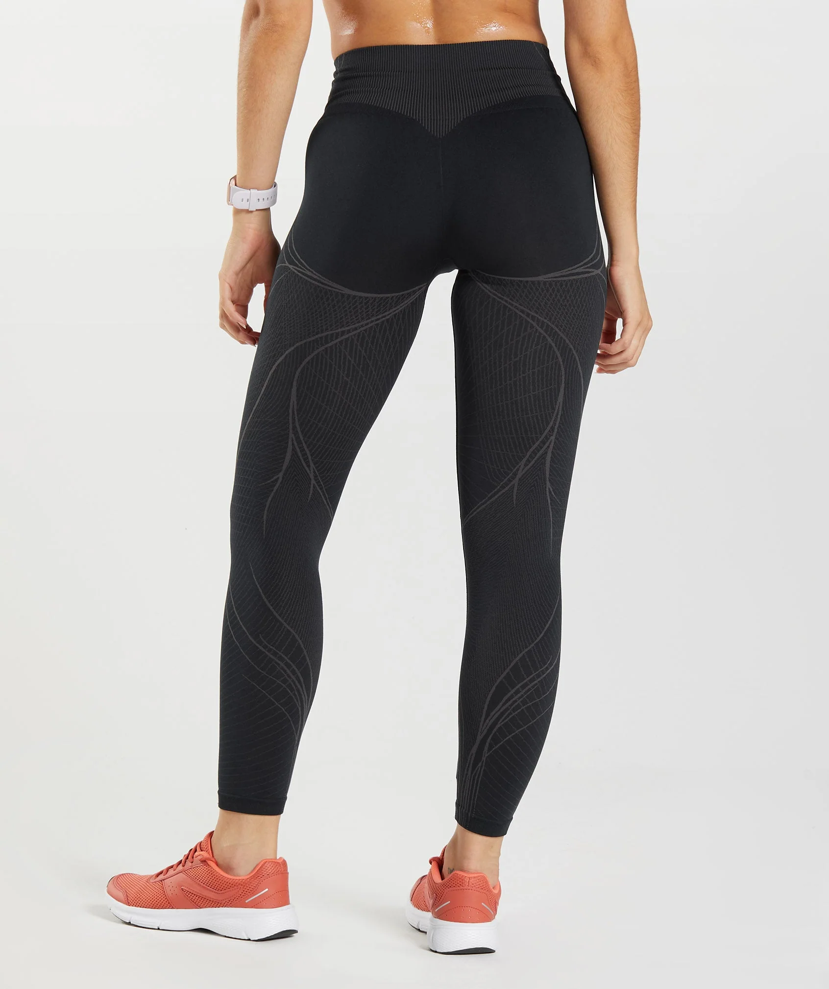 Gymshark Apex Seamless Leggings - Black/Onyx Grey - Image 2