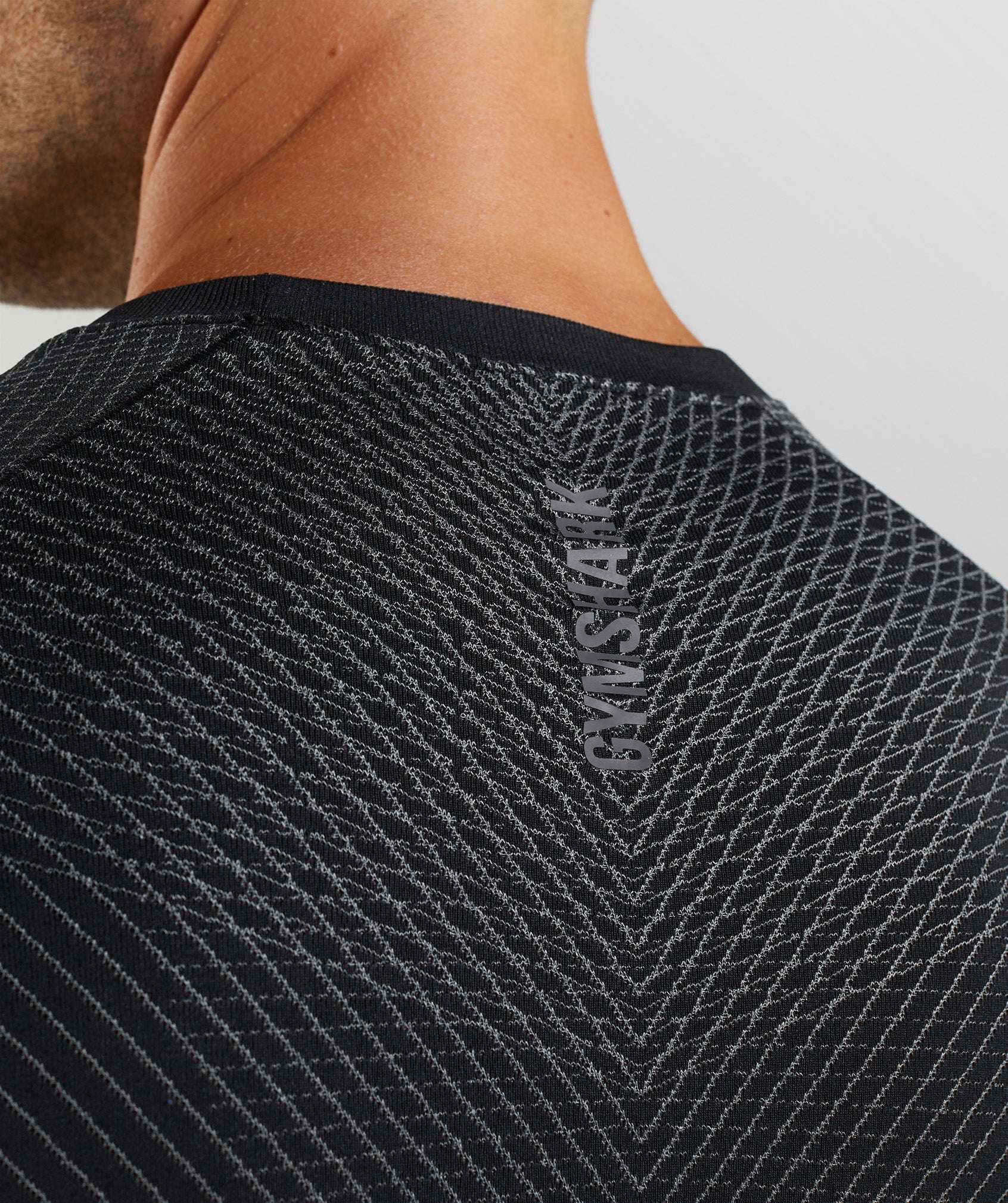 Gymshark Apex Seamless Long Sleeve T-Shirt - Black/Silhouette Grey - Image 5
