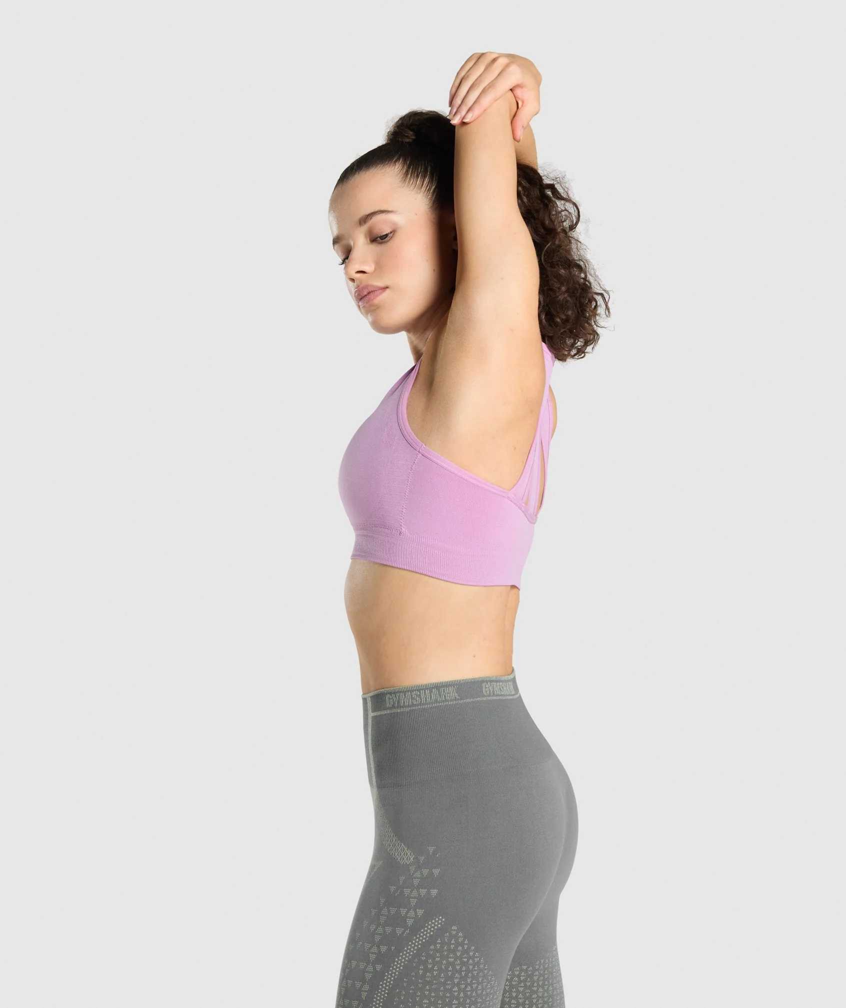 Gymshark Apex Seamless Sports Bra - Purple/Light Purple - Image 3