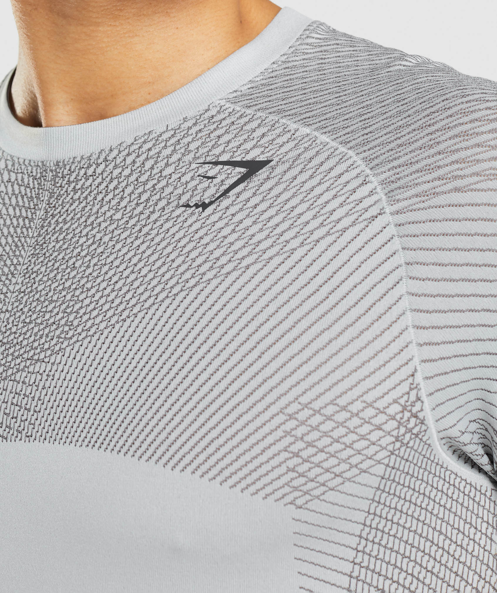 Gymshark Apex Seamless T-Shirt - Light Grey/Onyx Grey - Image 4