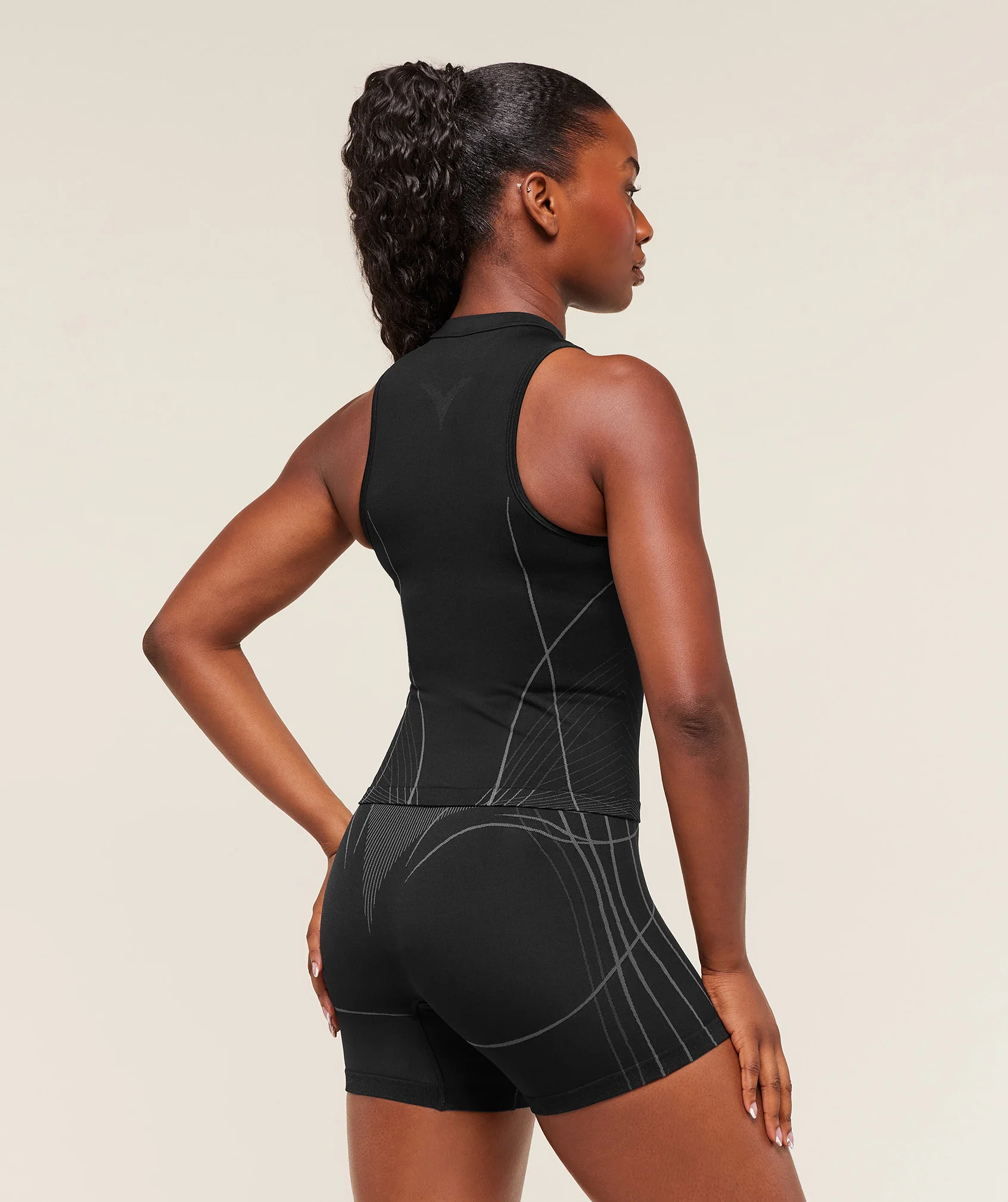 Gymshark Apex Seamless Tank - Black/Graphite Grey - Image 2