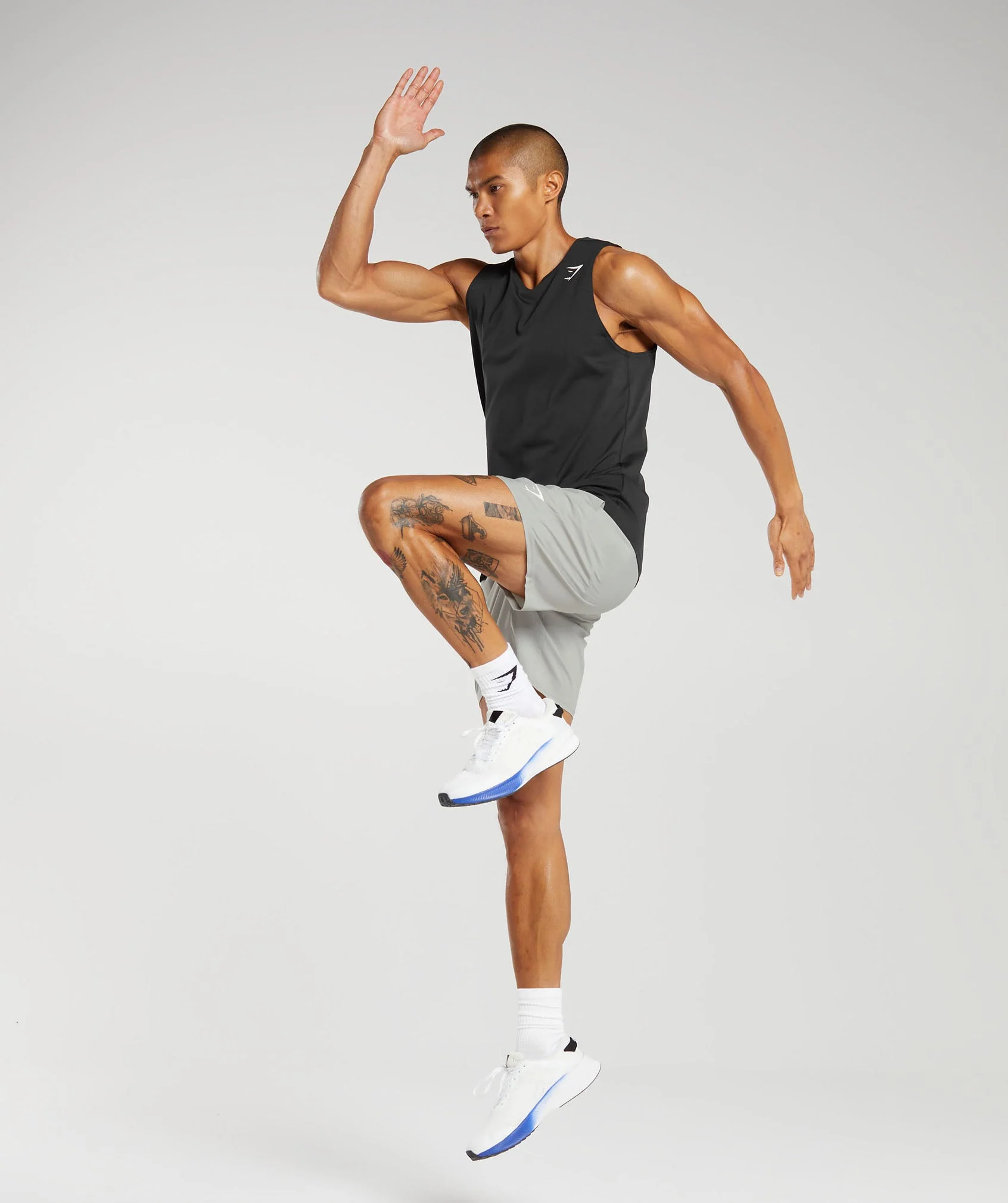 Gymshark Arrival 7" Shorts - Stone Grey - Image 4
