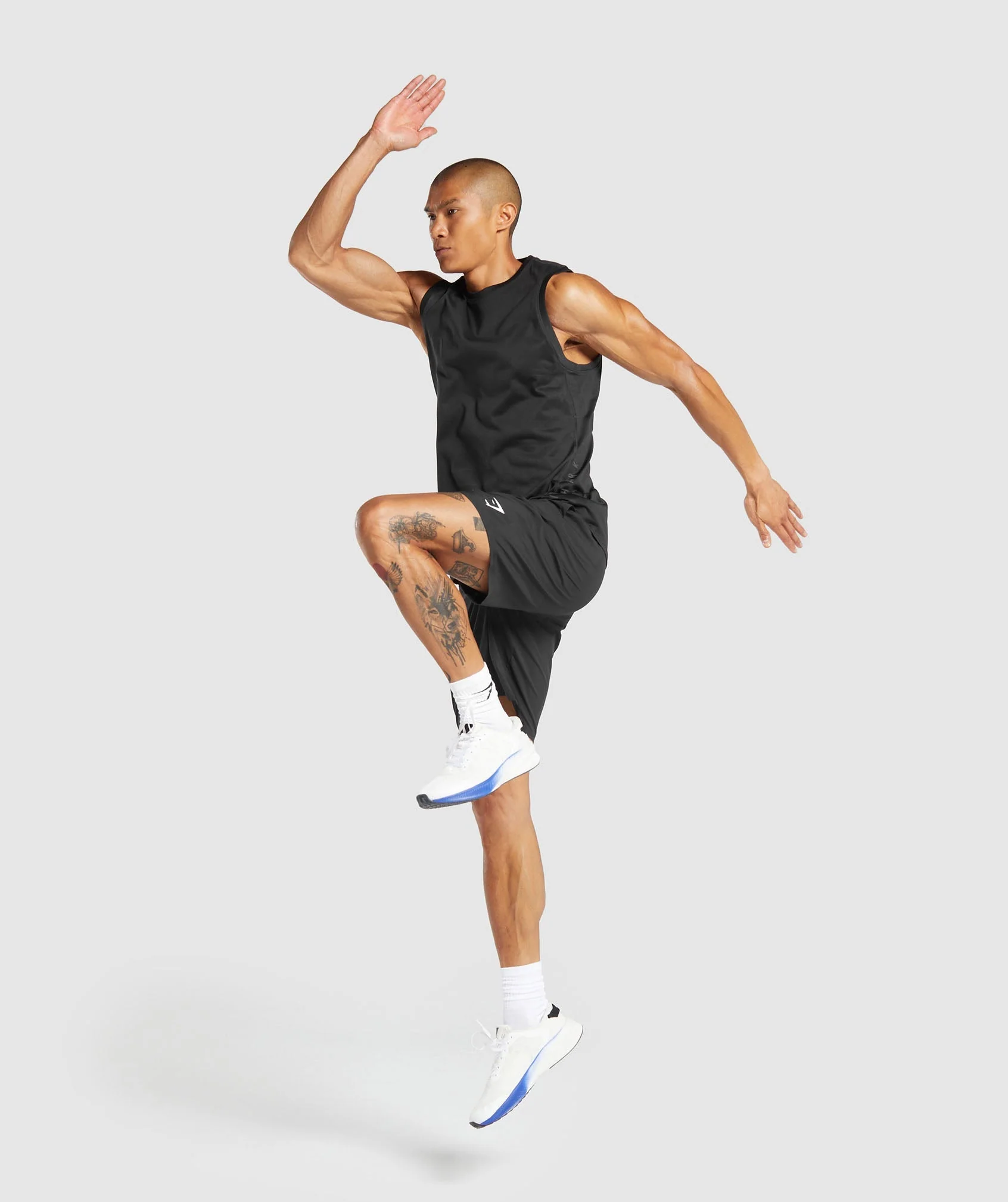 Gymshark Arrival 9" Shorts - Black - Image 5