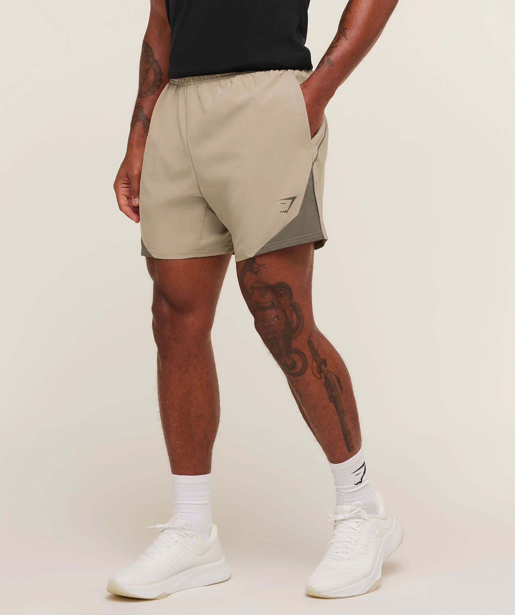 Gymshark Arrival Block 6" Shorts - Cement Brown - Image 3