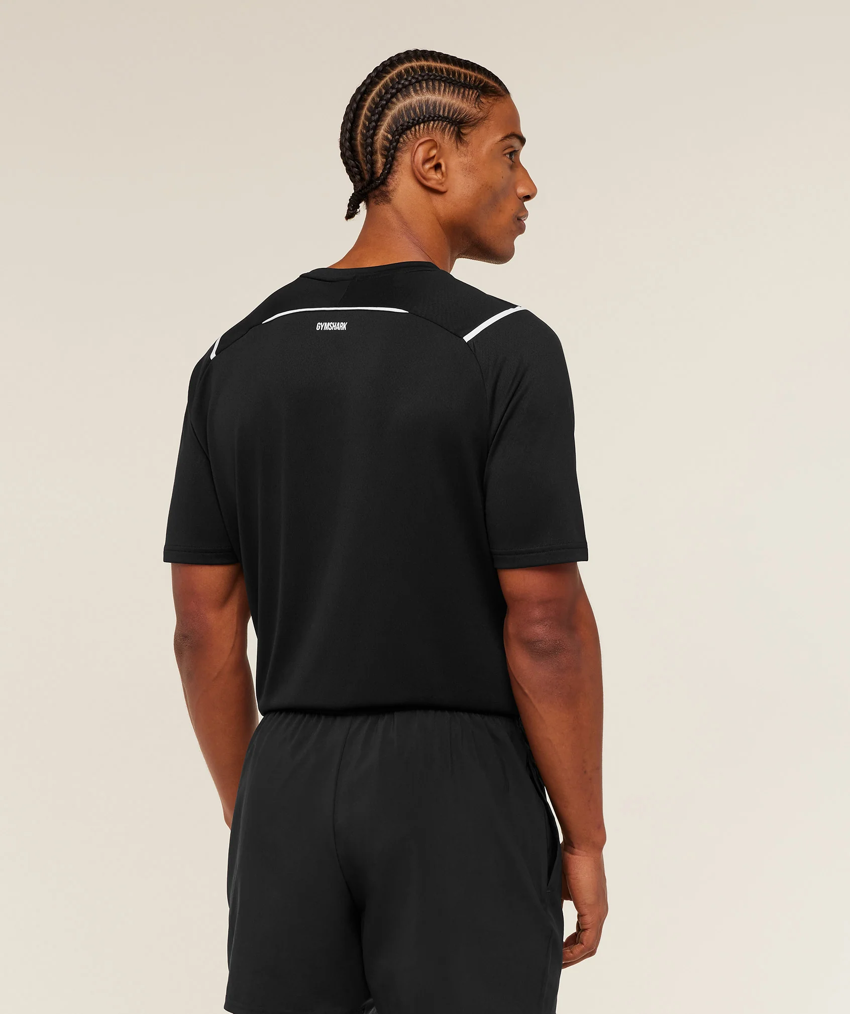 Gymshark Arrival Contrast T-Shirt - Black - Image 2