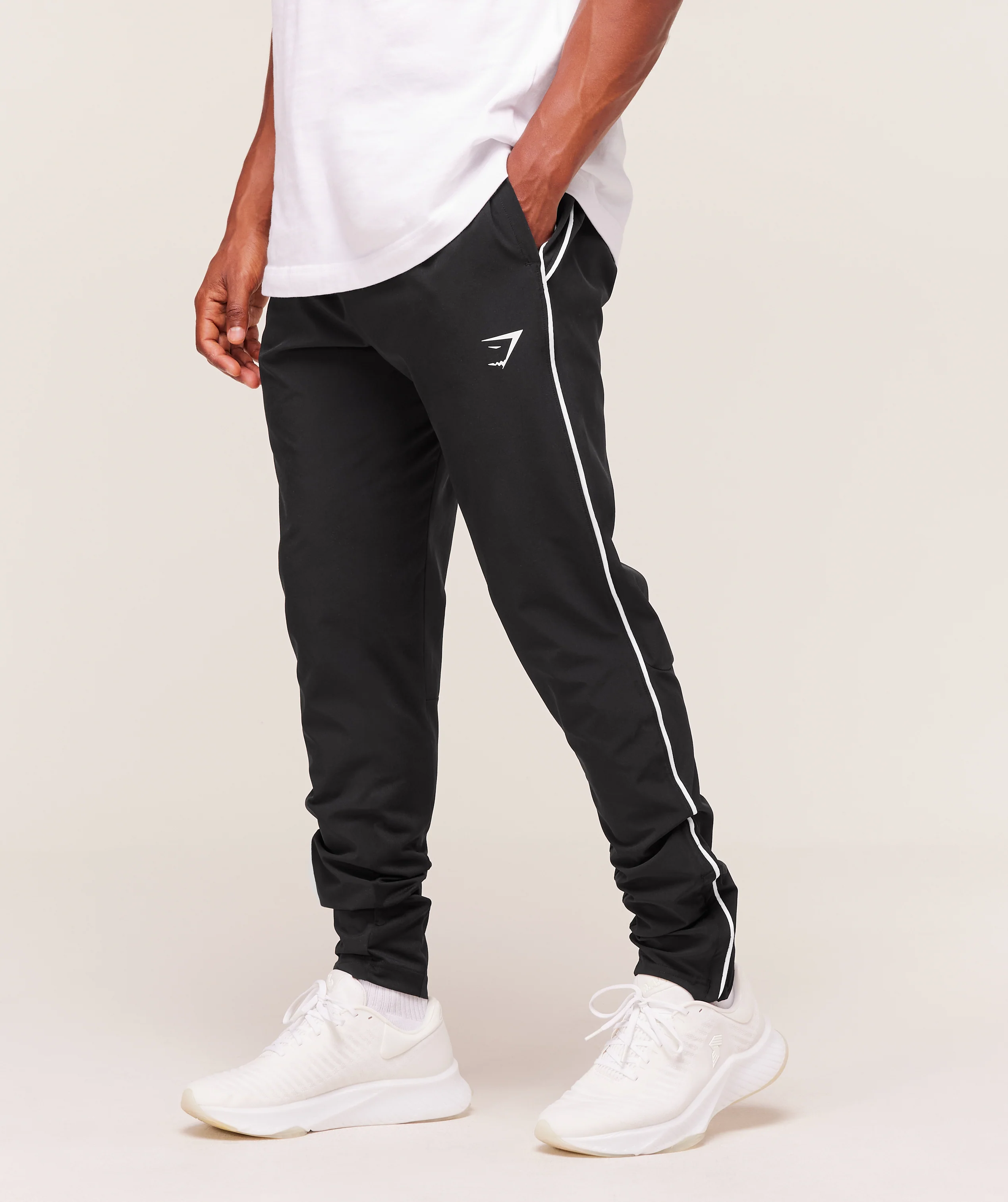 Gymshark Arrival Woven Block Joggers - Black - Image 3