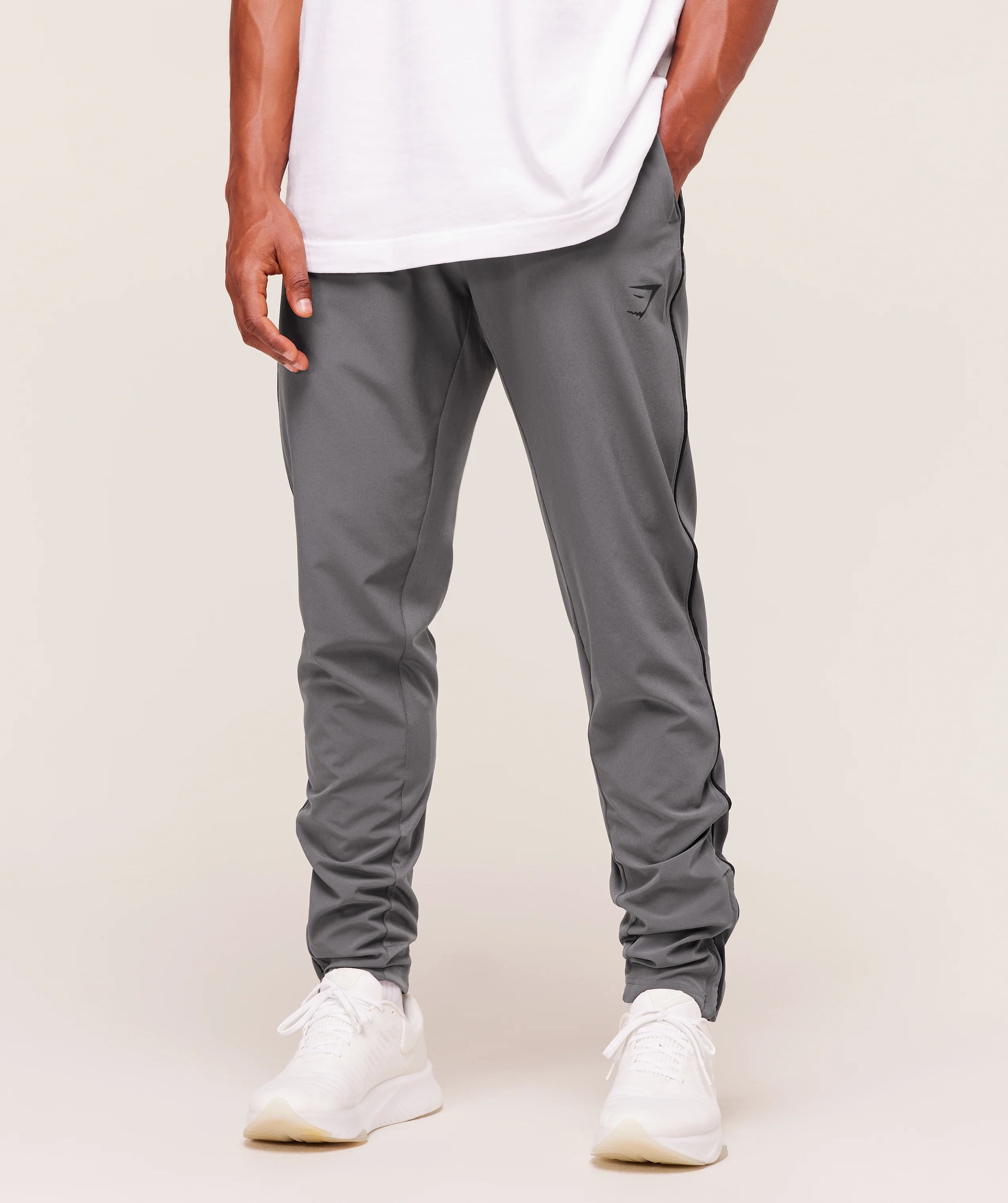 Gymshark Arrival Woven Block Joggers - Dark Grey