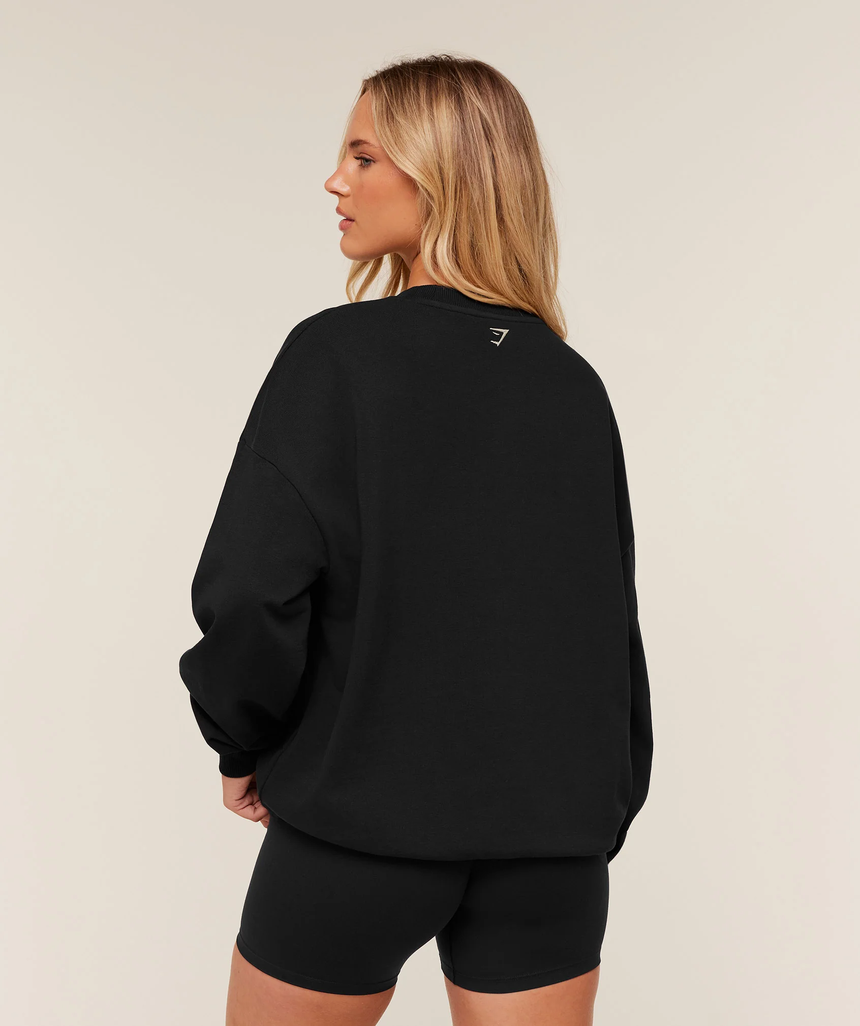 Gymshark Collegiate Graphic Crew Neck Pullover - Black/ Pebble Grey - Image 2