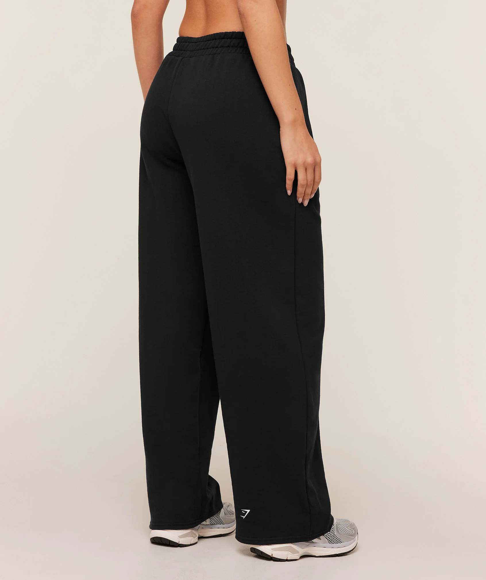 Gymshark Collegiate Graphic Straight Leg Joggers - GS Black - Image 2