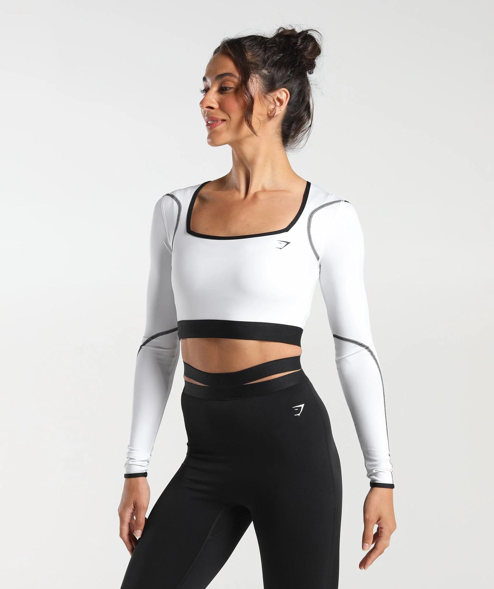 Gymshark Contrast Long Sleeve Crop Top - White - Image 3