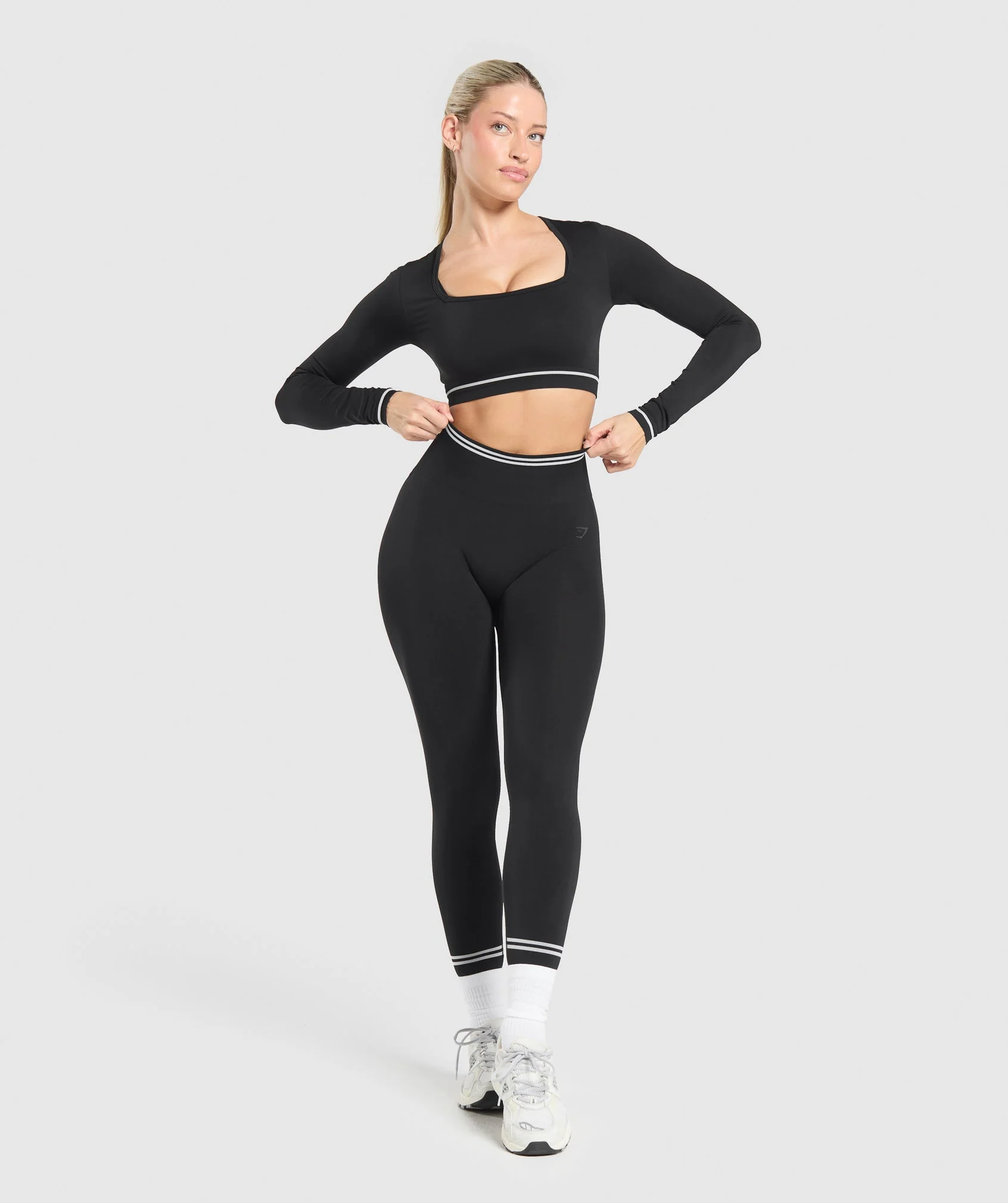 Gymshark Contrast Seamless Crop Top - Black - Image 4