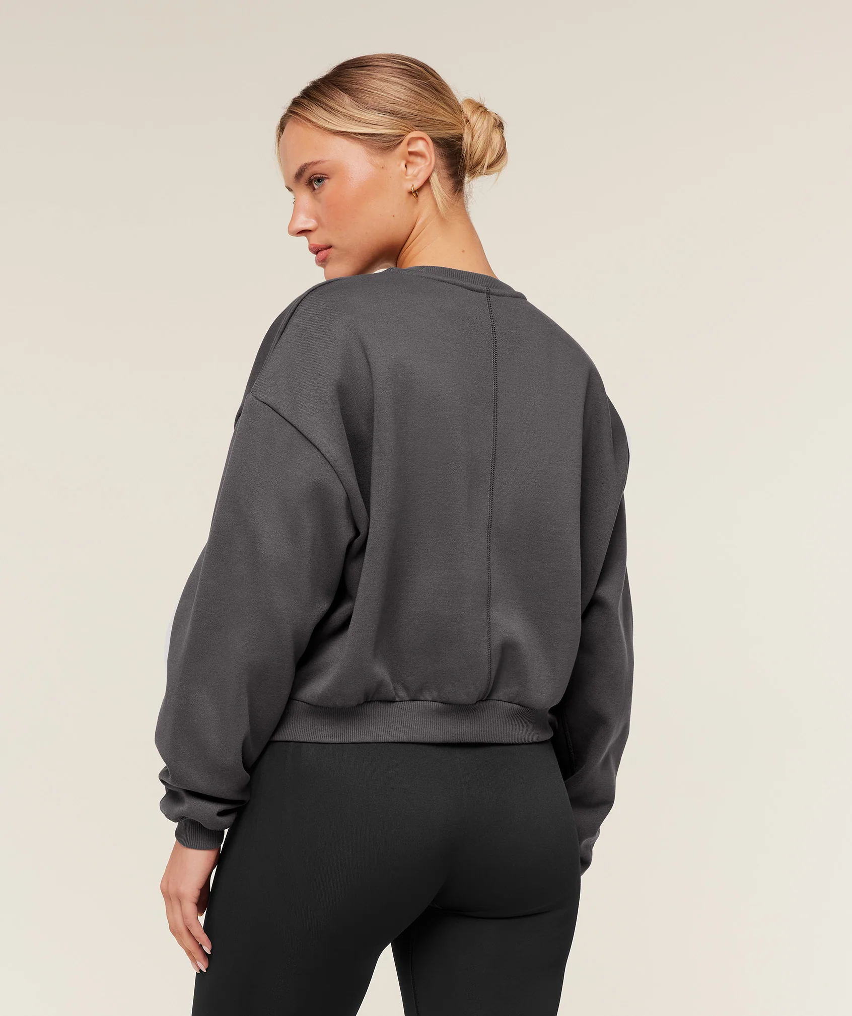 Gymshark Cosy Luxe Sweatshirt - Grey - Image 2