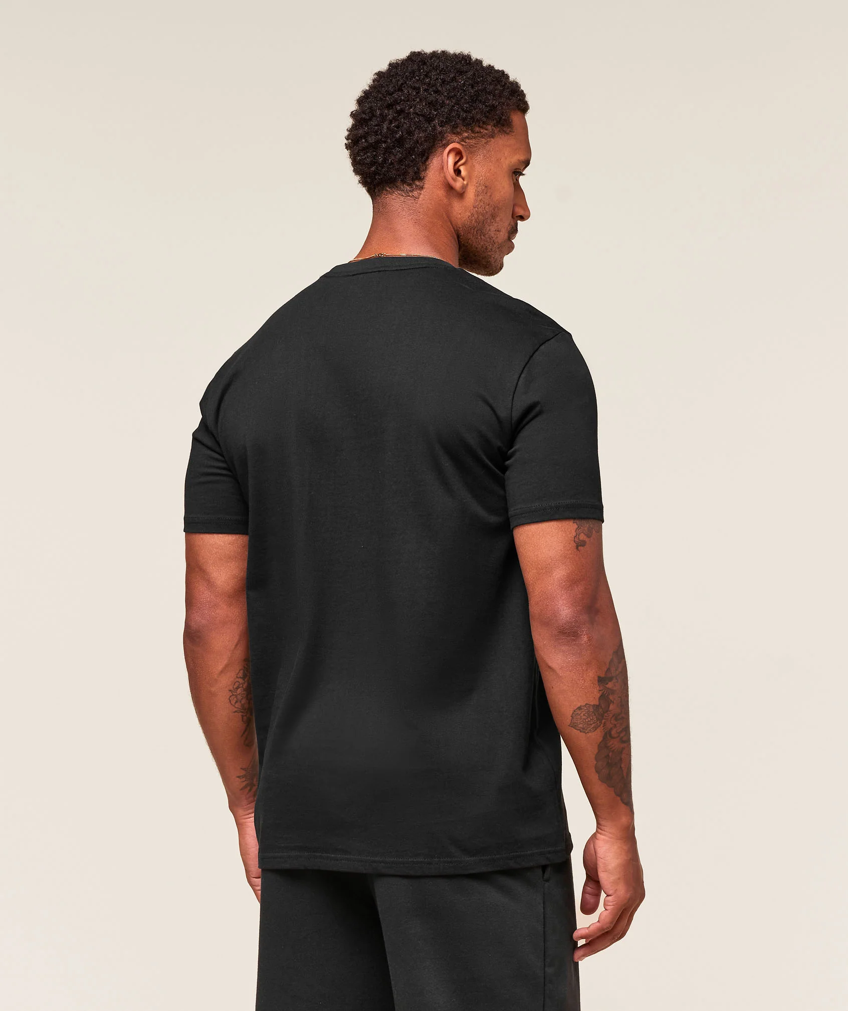 Gymshark Crest T-Shirt - Black - Image 2