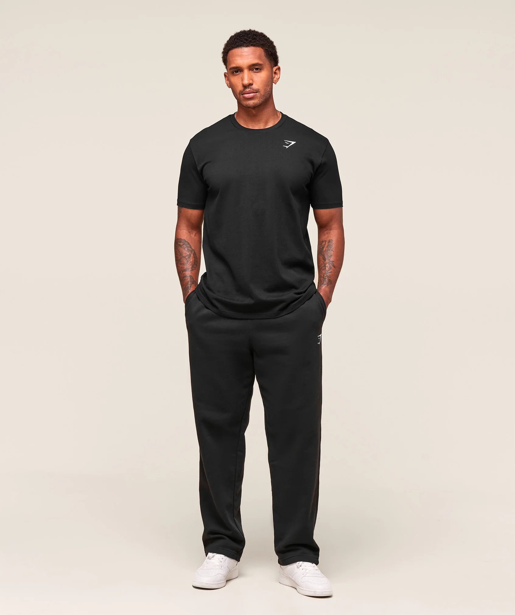 Gymshark Crest T-Shirt - Black - Image 5