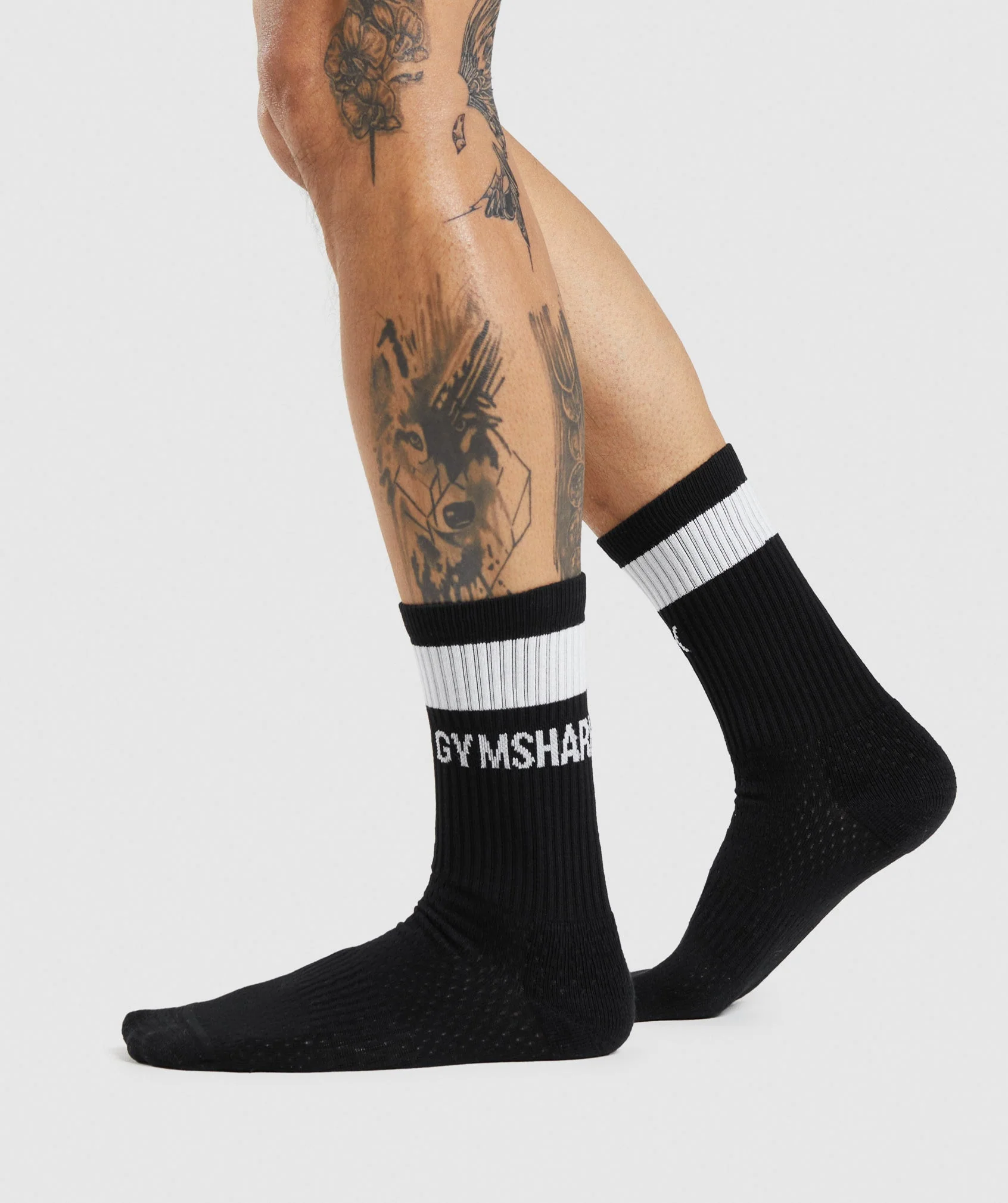 Gymshark Premium Logo Crew Socks - Black - Image 4