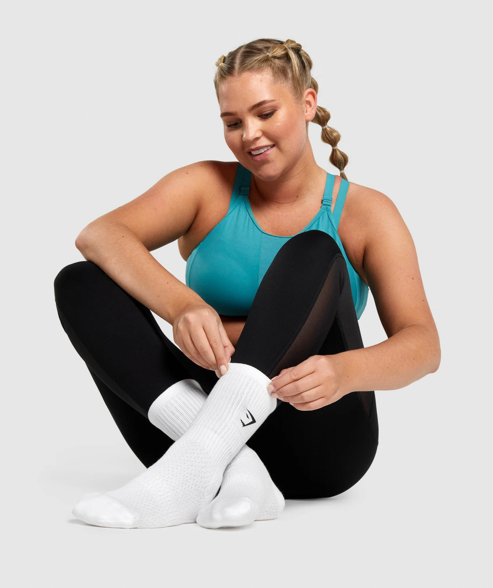 Gymshark Embroidered Sharkhead Crew Socks - White - Image 2