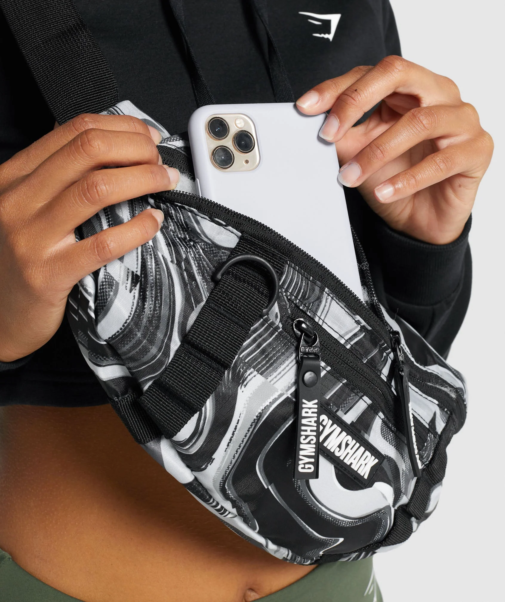 Gymshark Cross Body Bag - Black/White - Image 4