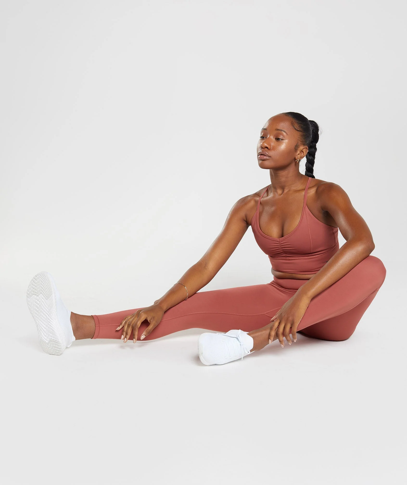 Gymshark ELEVATE LONGLINE SPORTS BRA - Rose Brown - Image 4