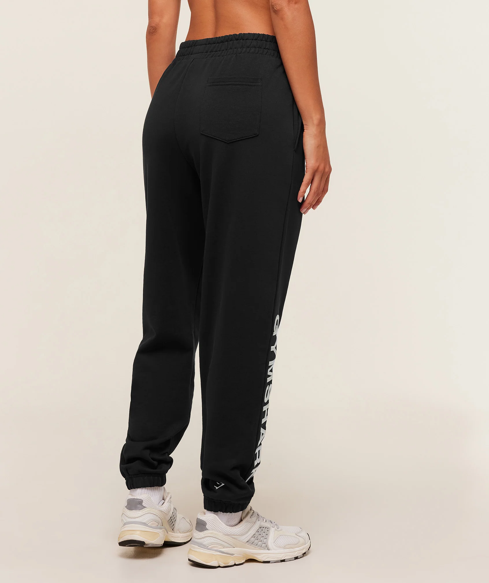 Gymshark Embroidered Logo Joggers - Black - Image 2