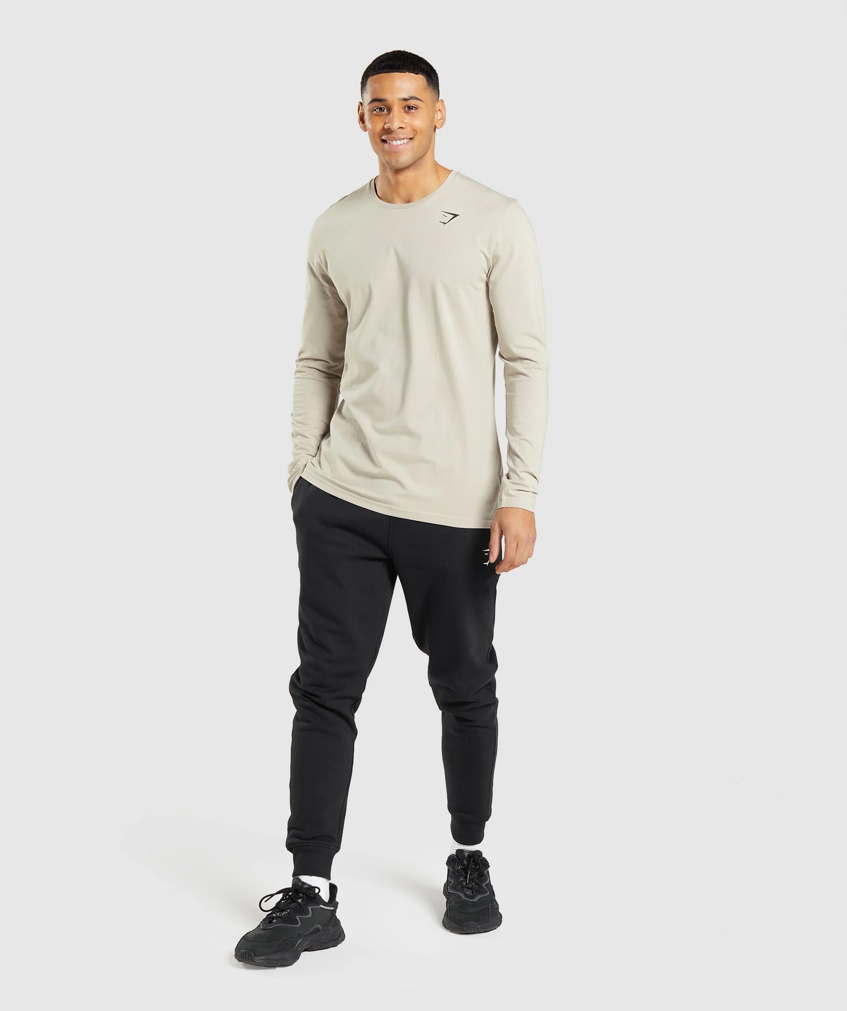 Gymshark Essential Long Sleeve T-Shirt - Image 4