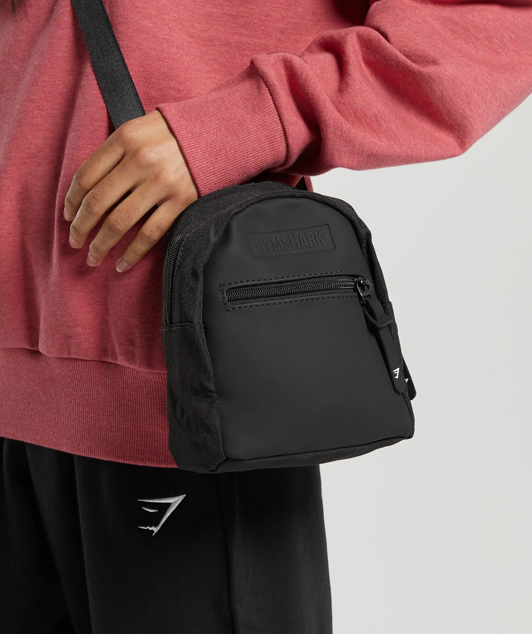 Gymshark Everyday Crossbody Bag - Black - Image 6