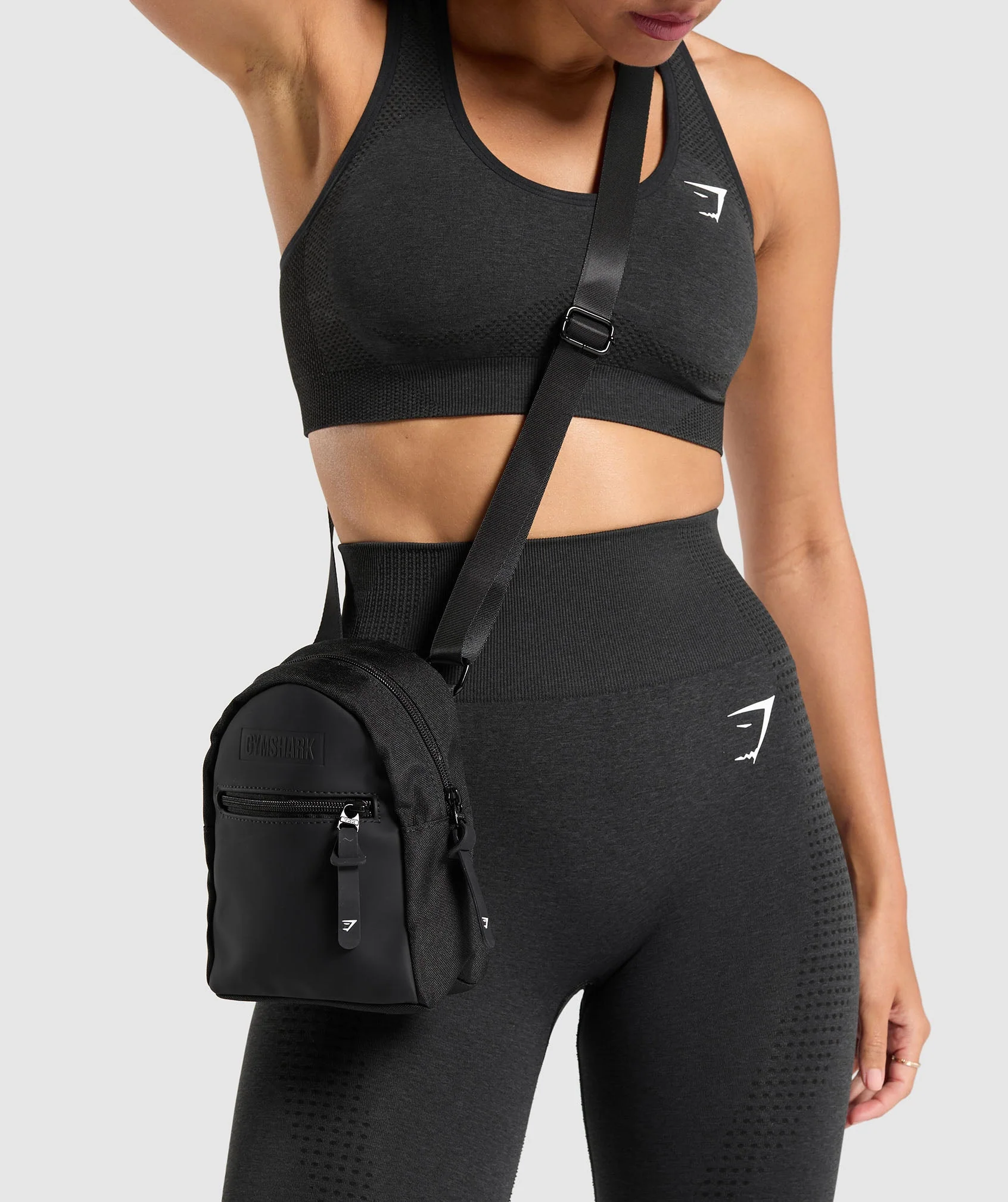 Gymshark Everyday Crossbody Bag - Black - Image 7
