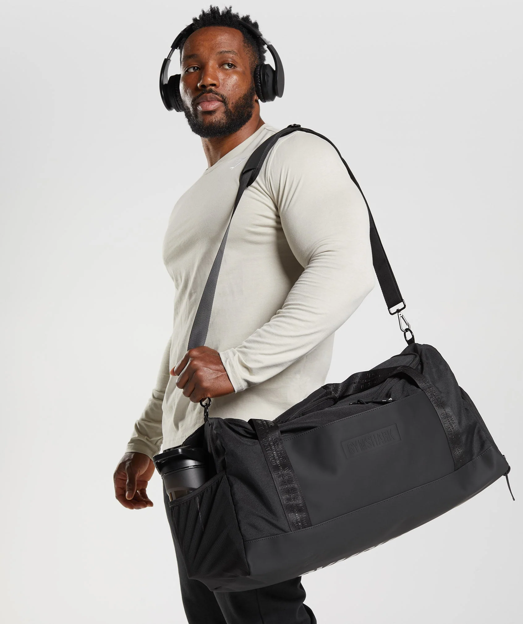 Gymshark Medium Everyday Gym Bag - Black - Image 6