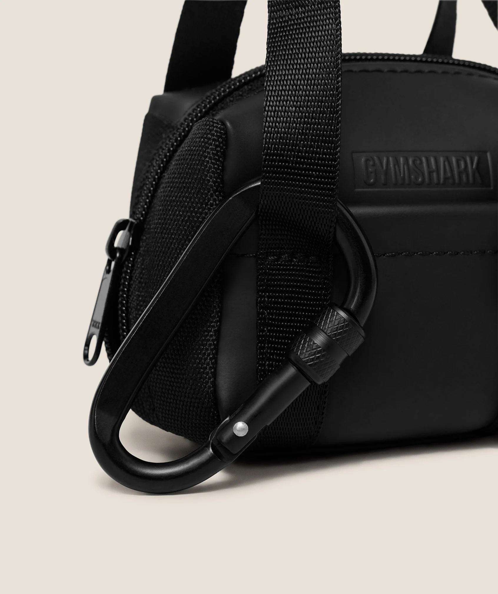 Gymshark Everyday Mini Holdall Keychain - GS Black - Image 2