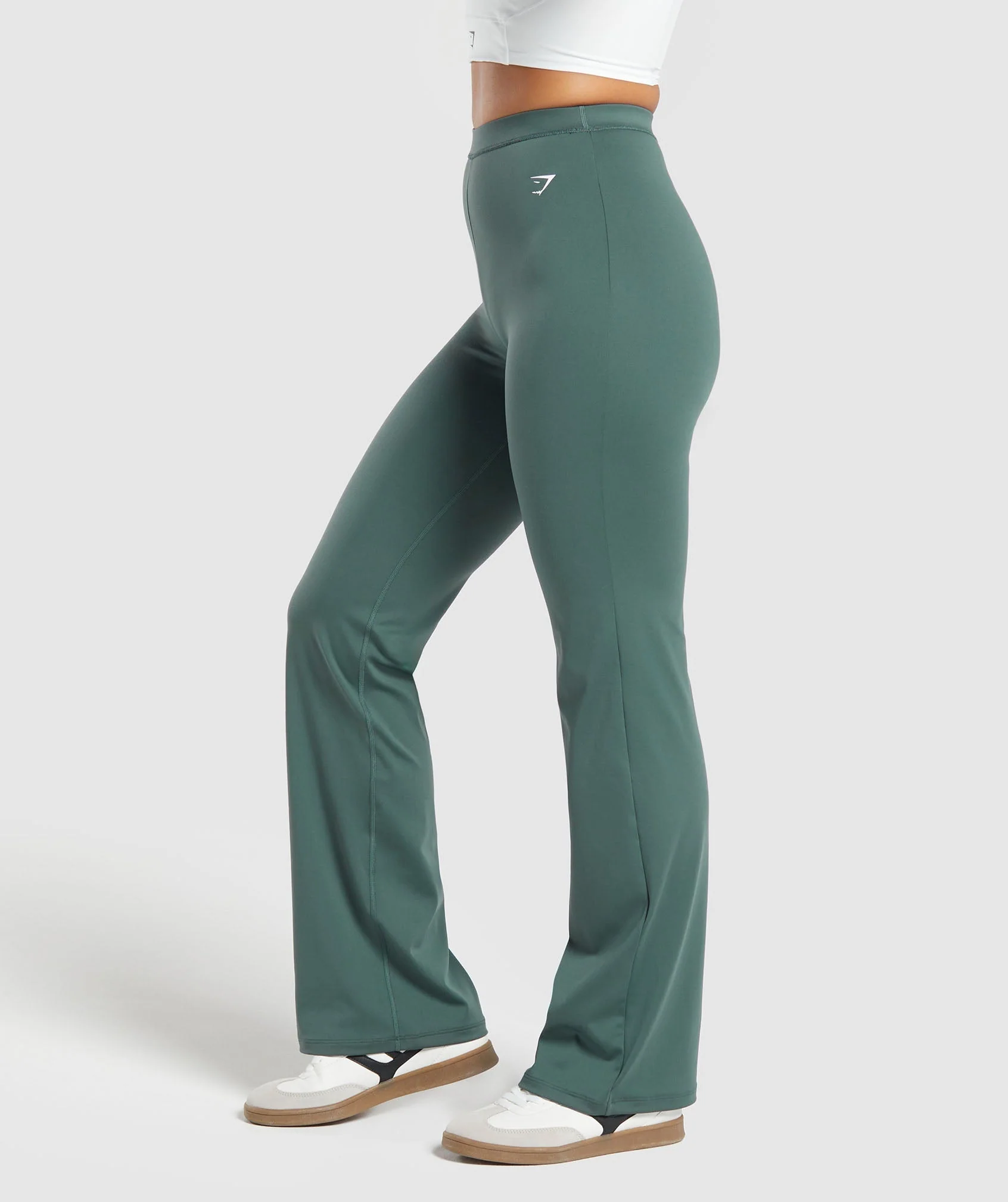 Gymshark Everyday Regular Flared Leggings - Teal - Image 3