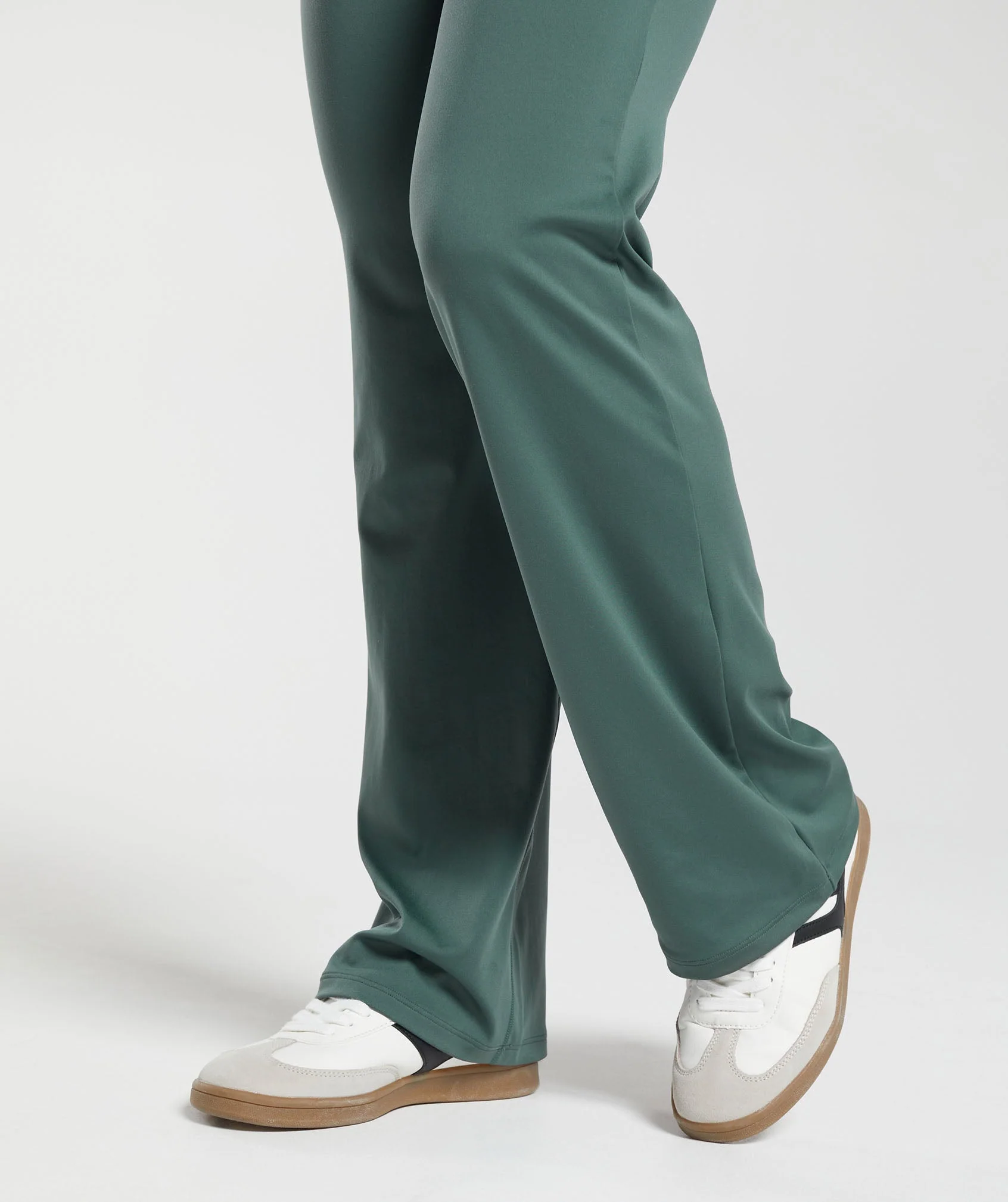 Gymshark Everyday Regular Flared Leggings - Teal - Image 6