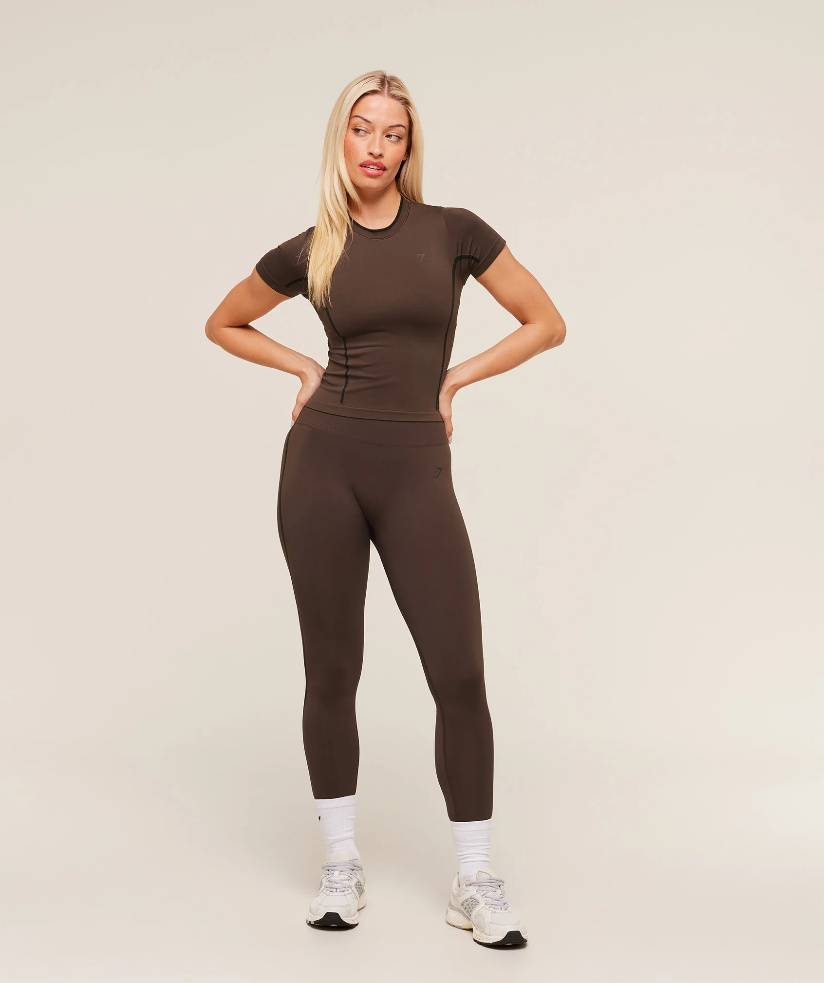 Gymshark Everyday Seamless Contrast Leggings - GS Archive Brown/GS Black - Image 4