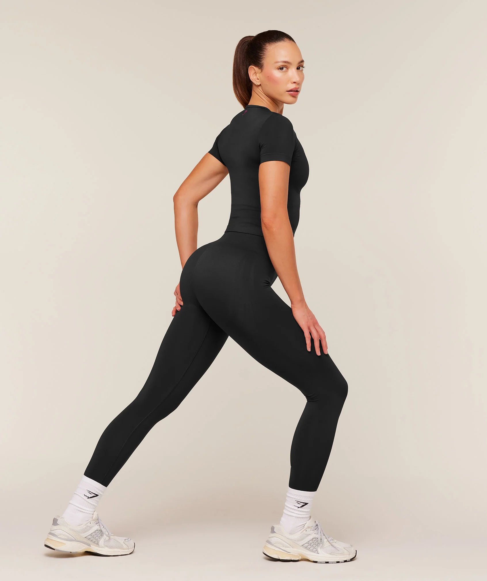 Gymshark Everyday Seamless Graphic Leggings - Black - Image 4