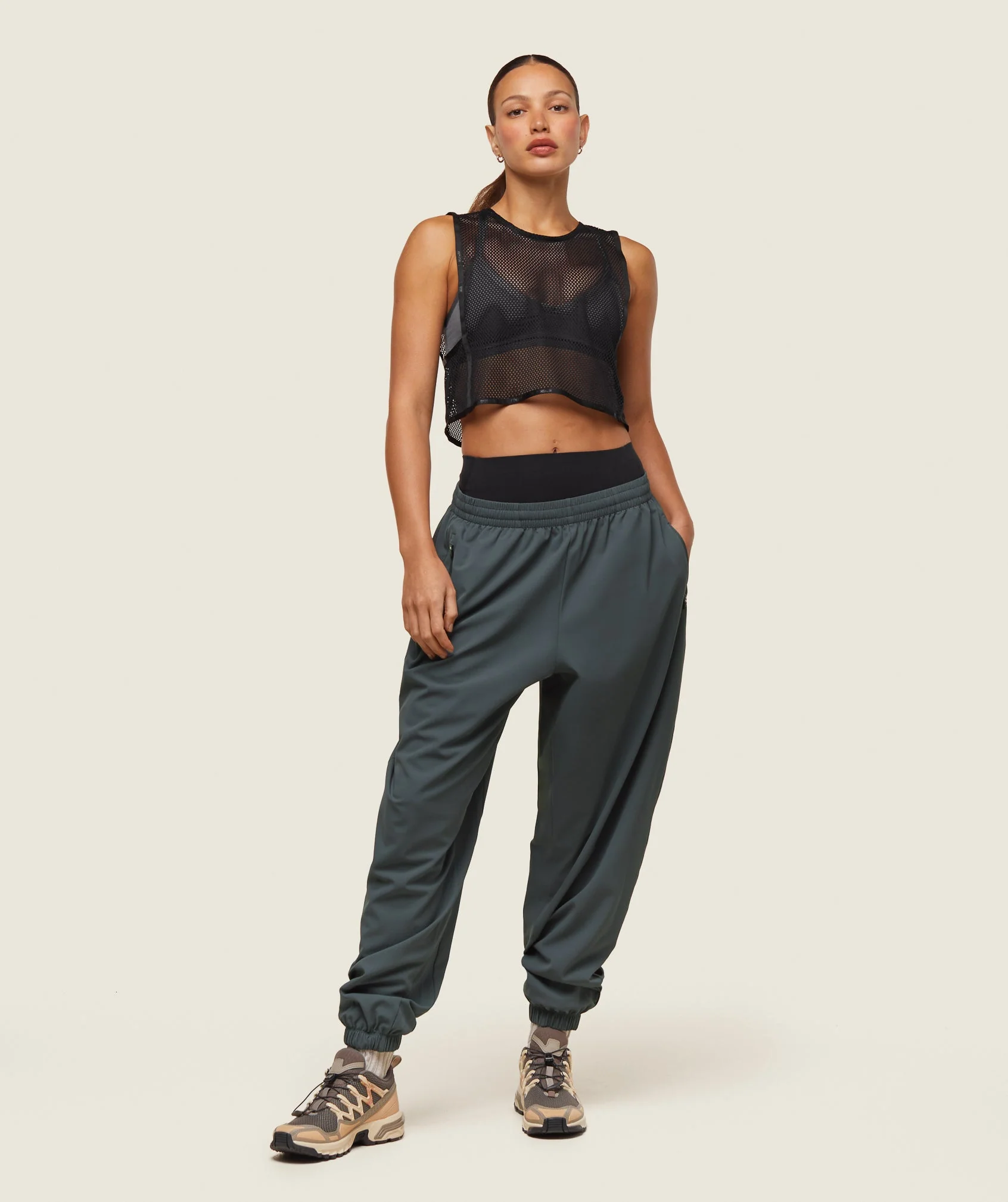 Gymshark everywear Cropped Mesh Tank - Black - Image 2