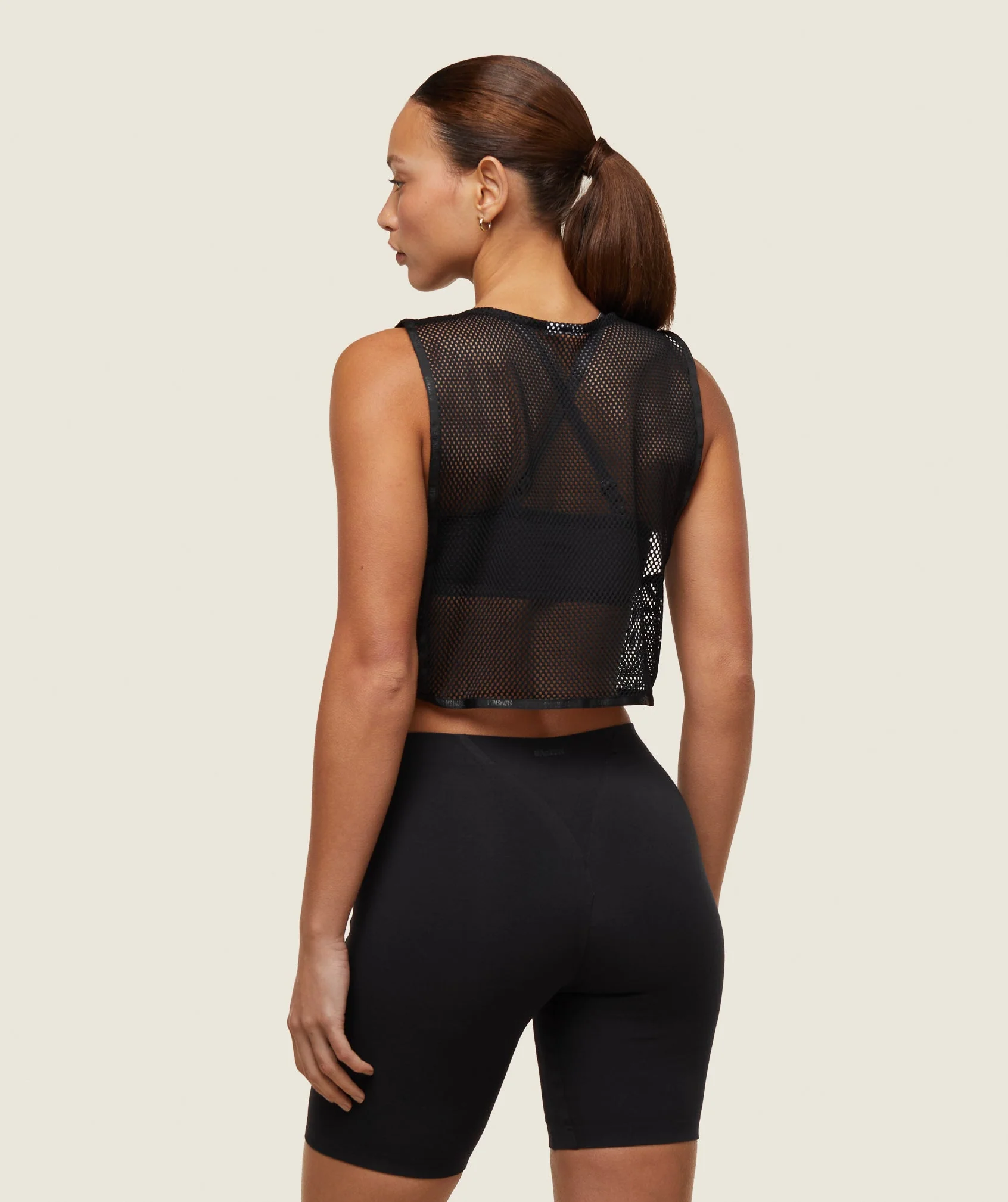 Gymshark everywear Cropped Mesh Tank - Black - Image 3