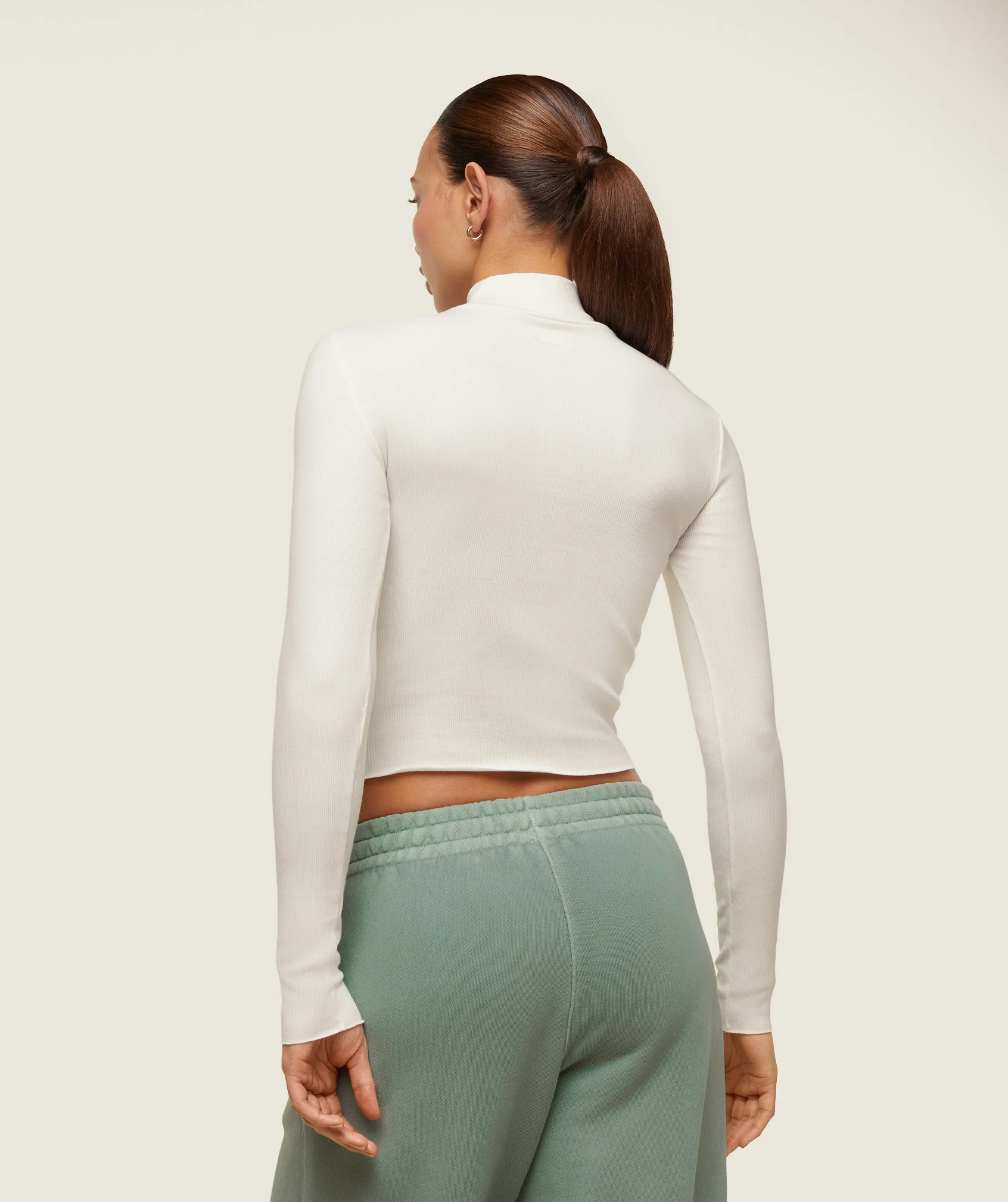 Gymshark everywear Long Sleeve Ribbed Turtle Neck - Soft White - Image 3