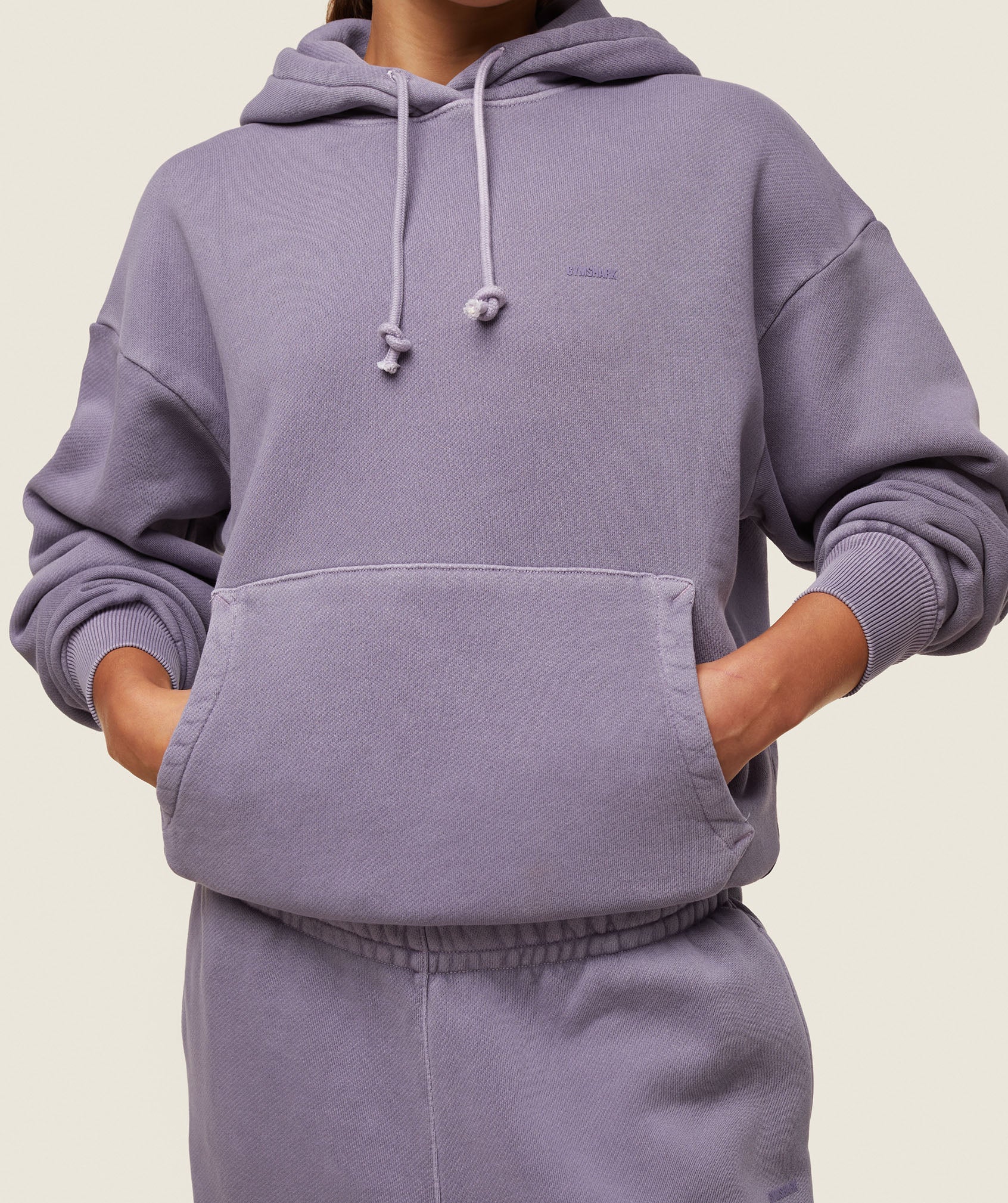 Gymshark everywear Relaxed Hoodie - Fog Purple - Image 4