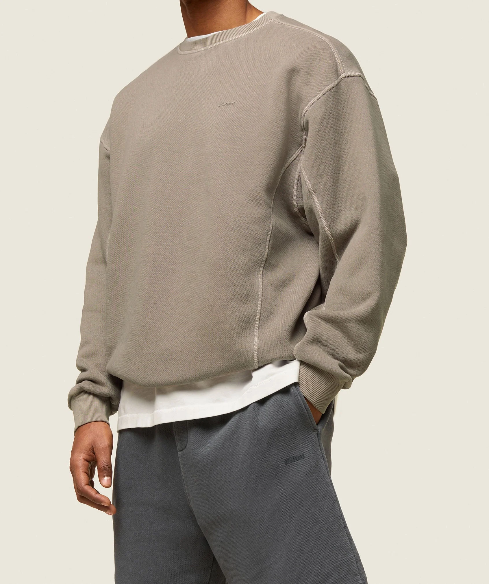 Gymshark everywear Relaxed Stitch Sweatshirt - Linen Brown - Image 4