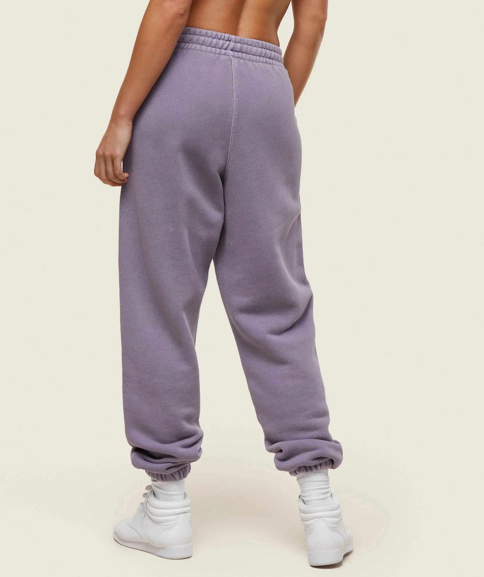 Gymshark everywear Relaxed Sweatpants - Fog Purple - Image 3